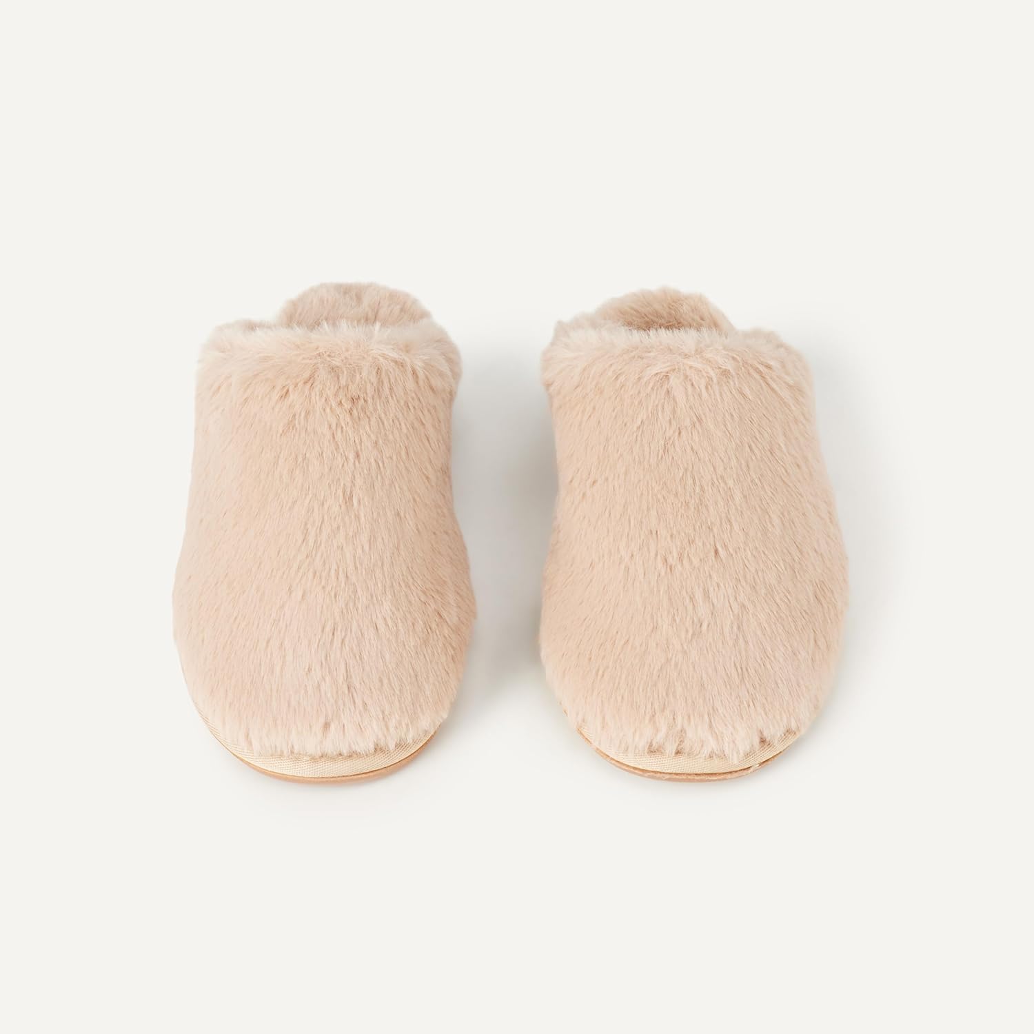 Amazon Essentials Women's Fuzzy Plush Slippers - Image 3