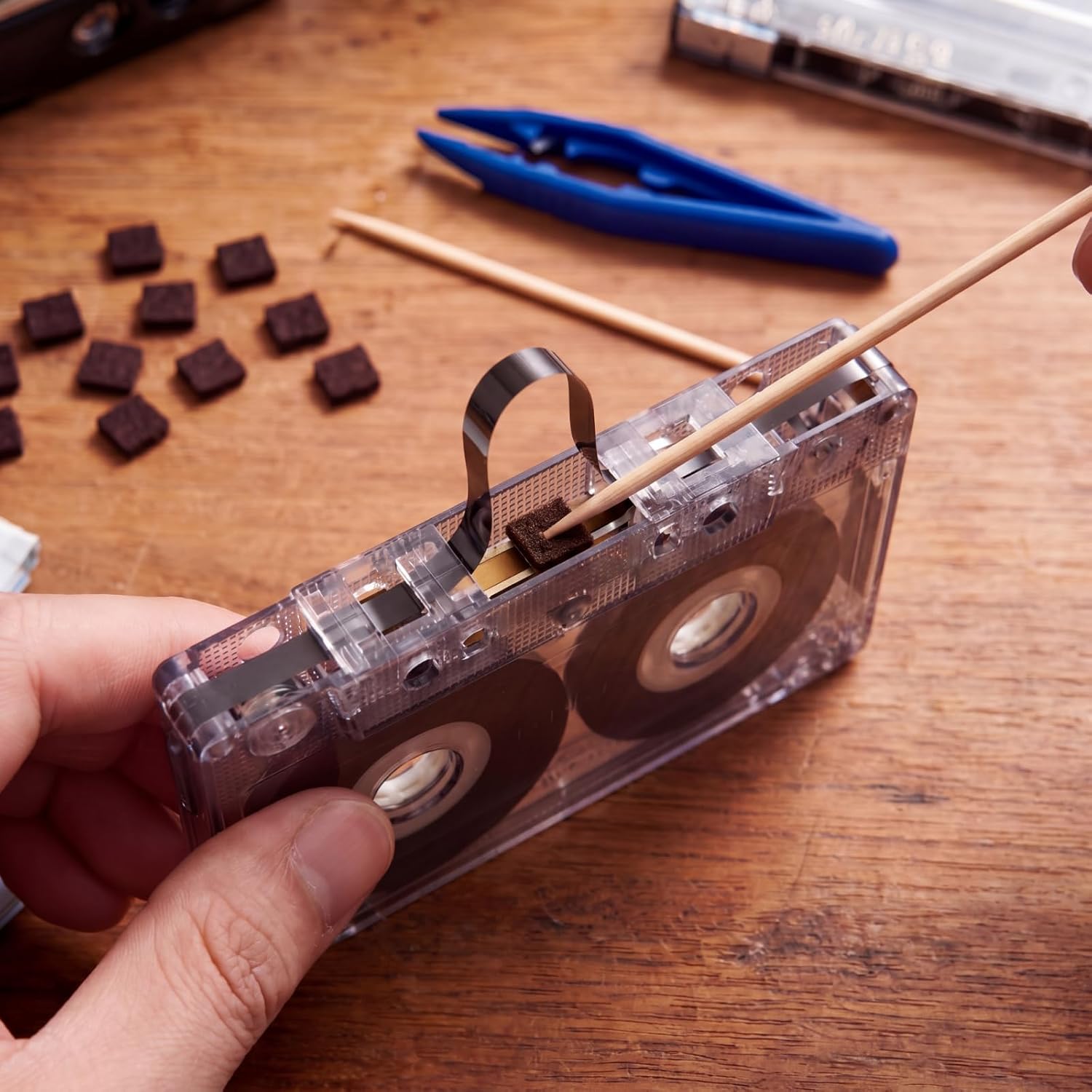 Flutesan Cassette Tape Repair, 25 Pcs Felt Pressure Pads with Tweezers