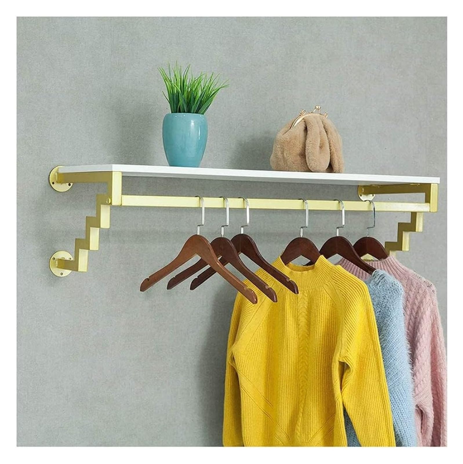Porte-vêtements peu encombrant pour optimiser les petits dressings