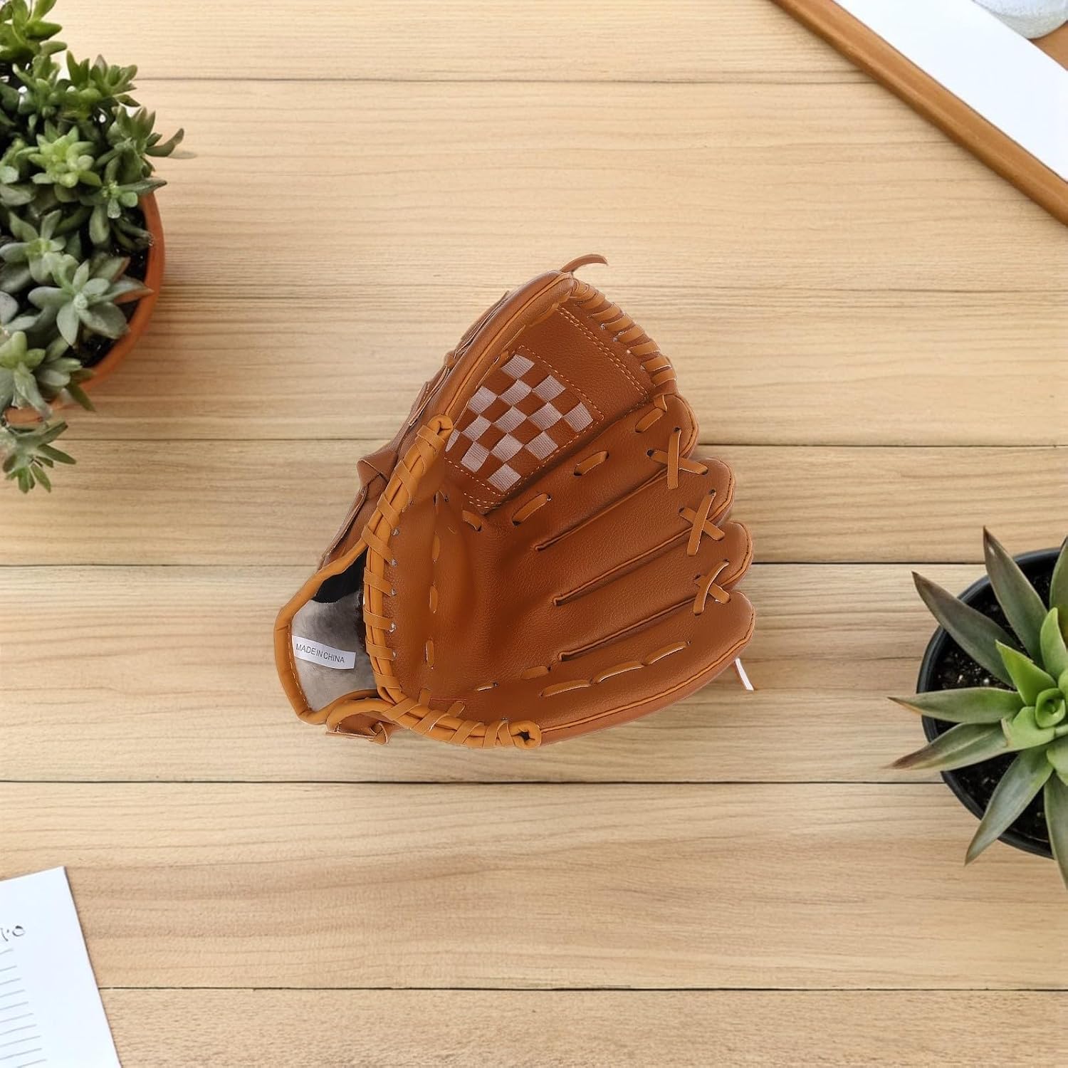 Garneck 10.5 Inch Thicken Pu Baseball Glove for Pitchers and Infielders, Sturdy PVC Softball Mitt Suitable for Sports Training and Long-Term Use Random Color