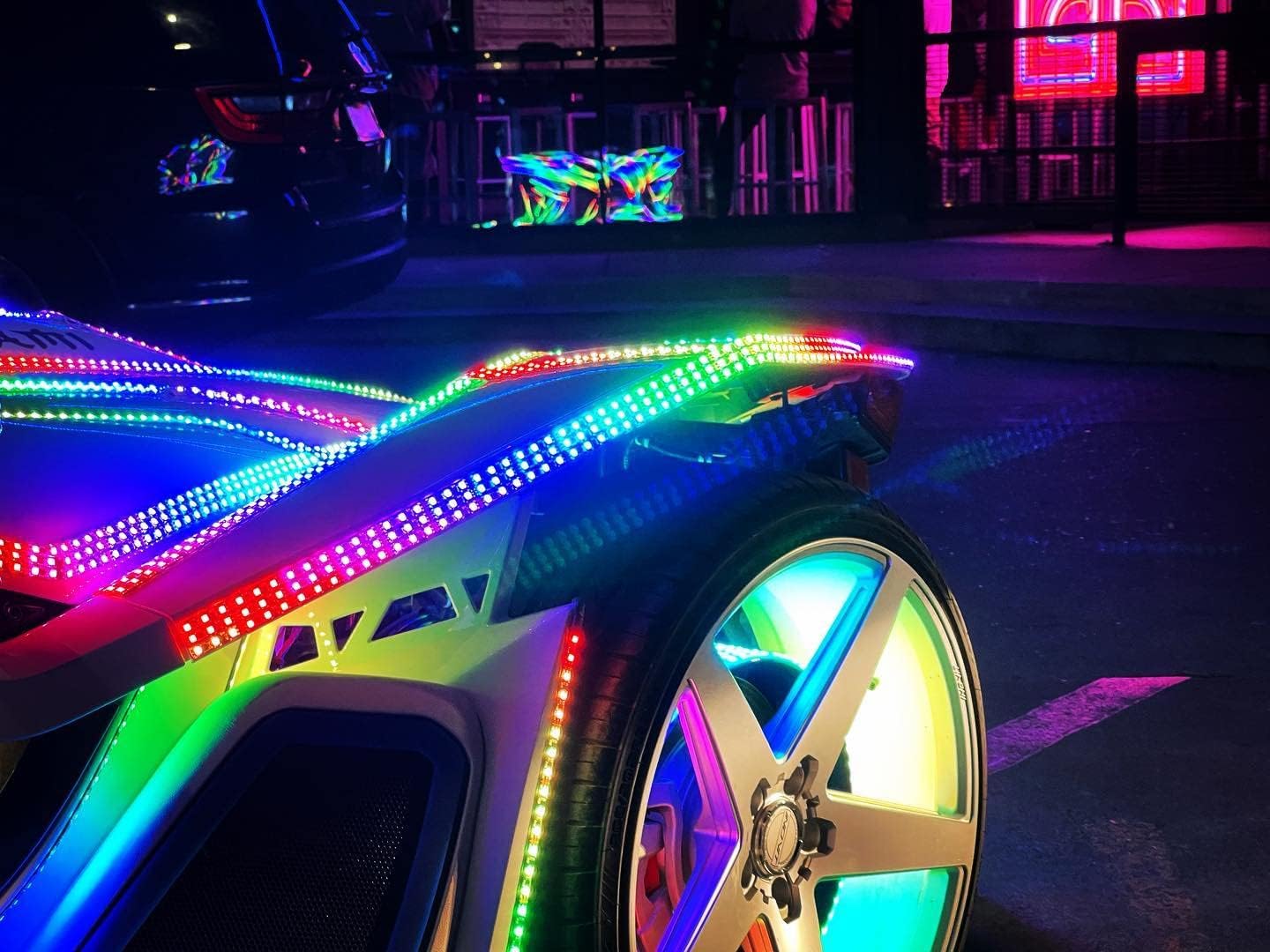 RGB Dream Color Chasing Flow Series 8PCS 3FT 36" 90CM Light Strips + 8ways Bluetooth Remote Controller Harness Fit for Slingshot Motorcycle Off-Road Hood Lights Front Car Grille Lighting KIT