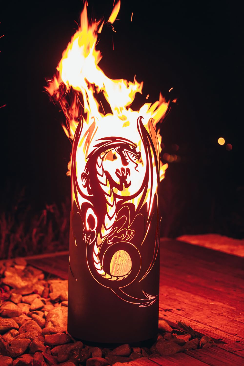 Feuersäule Fliegender Drache im Rost Design, Feuerschale, Feuerstelle für den Garten, Geschenkidee Feuerkorb
