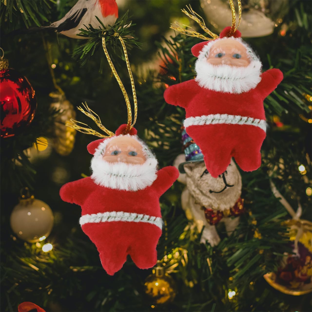 HOMSFOU 50pcs Mini Santa Claus Hanging Ornaments - Christmas Tree Decorations - Festive Cloth Santa Pendants for Xmas Tree, Cupcake Toppers