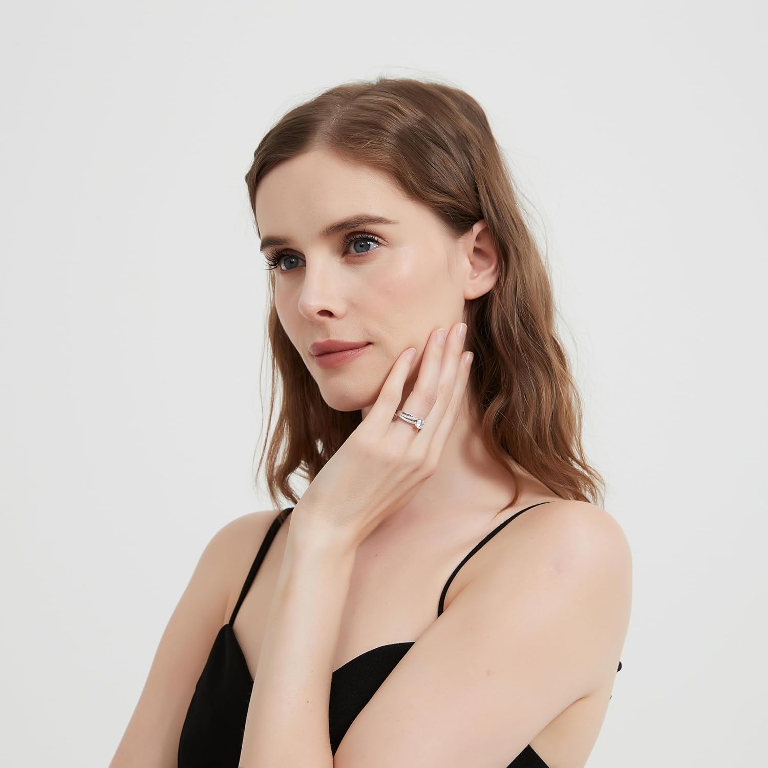 THELANDA Genuine Moissanite or Simulated 1CT Round Brilliant Cut Diamond Sterling Silver Crossover Infinity Promise Ring Engagement Ring For Her - Image 5