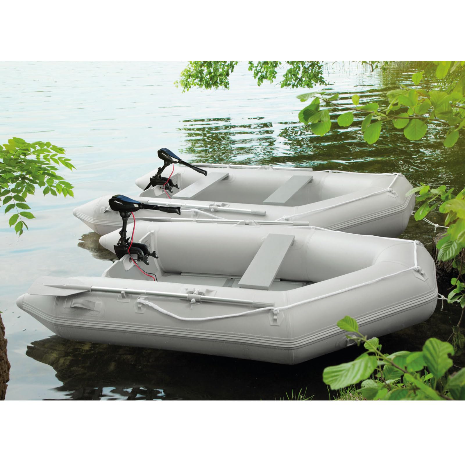EBERTH Schlauchboot mit Motor, 3-8 Personen, 50-86 LBS Schubkraft, Führerscheinfrei, Angelboot mit Elektro Außenborder, Sitzbänke, Festrumpf, Außenbordmotor, 2xPaddel, Pumpe, Reparaturkit, Tasche