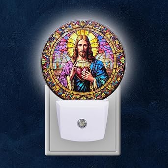 Round LED Night Lights Lamp with Dusk to Dawn Sensor, Jesus Christ Holding Heart in Hands Night Light Plug Into Wall for Kids Room, Bedroom, Bathroom, Kitchen, Hallway