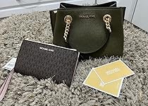 Review Image by Francisco Ulloa Francisco Ulloa