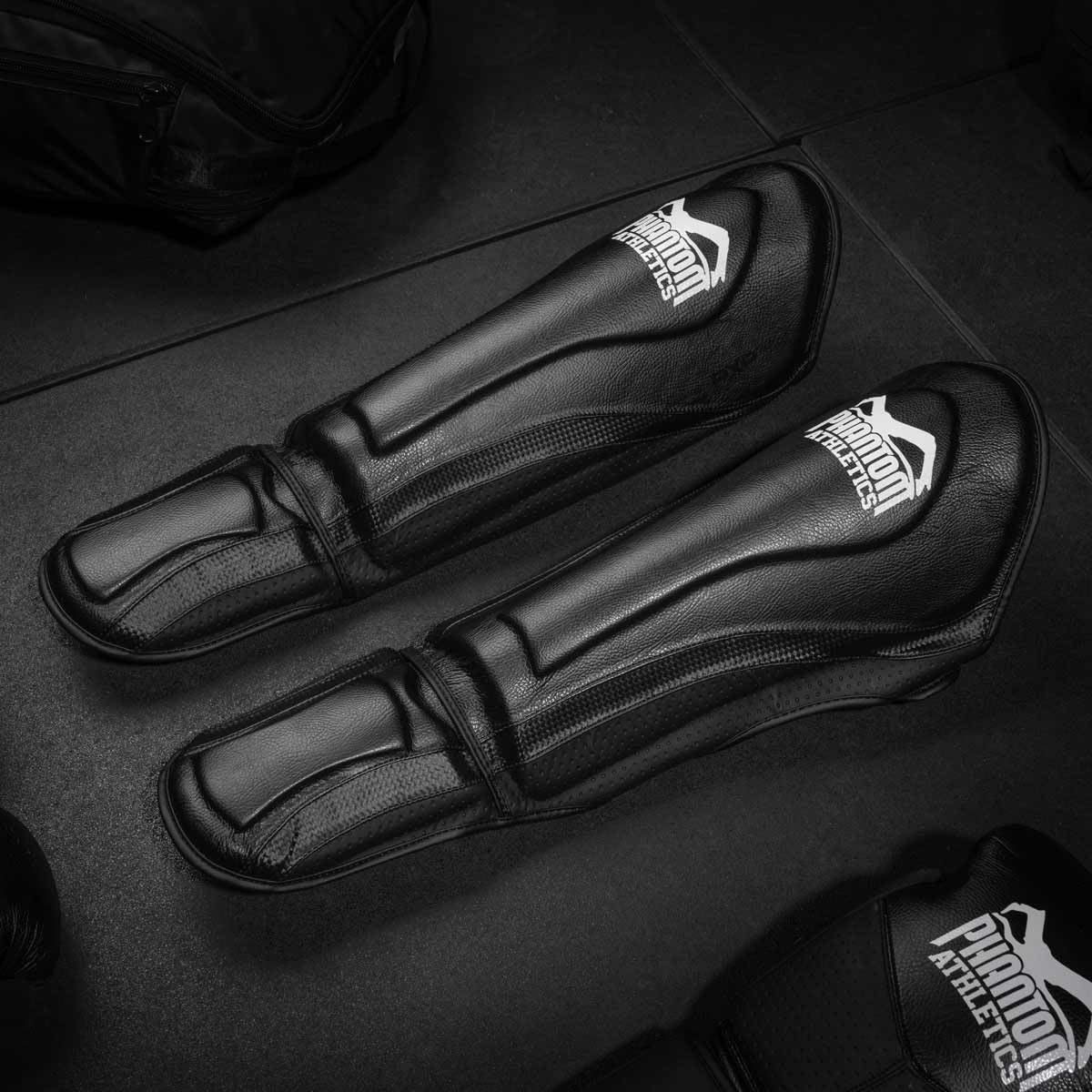 Phantom Athletics Parastinchi – Protezione ideale e vestibilità ottimale per calci nello sparring – con protezione di tensione – MMA, kickboxing e Muay Thai – uomo e donna
