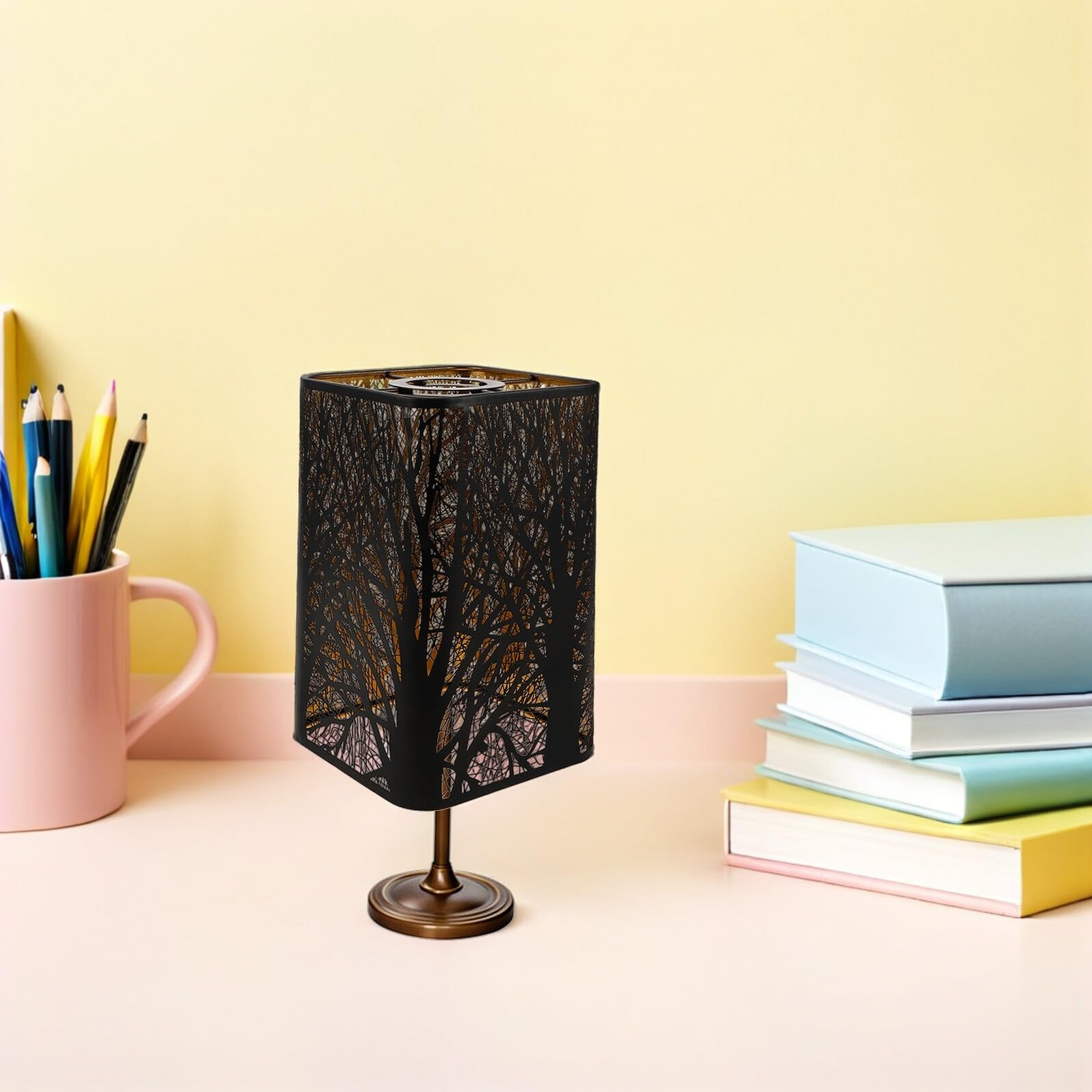 Paralume da Tavolo in Metallo Nero Rettangolare Design Artistico Natura, Resistente alla Deformazione, Versatile per Soggiorno e Camera
