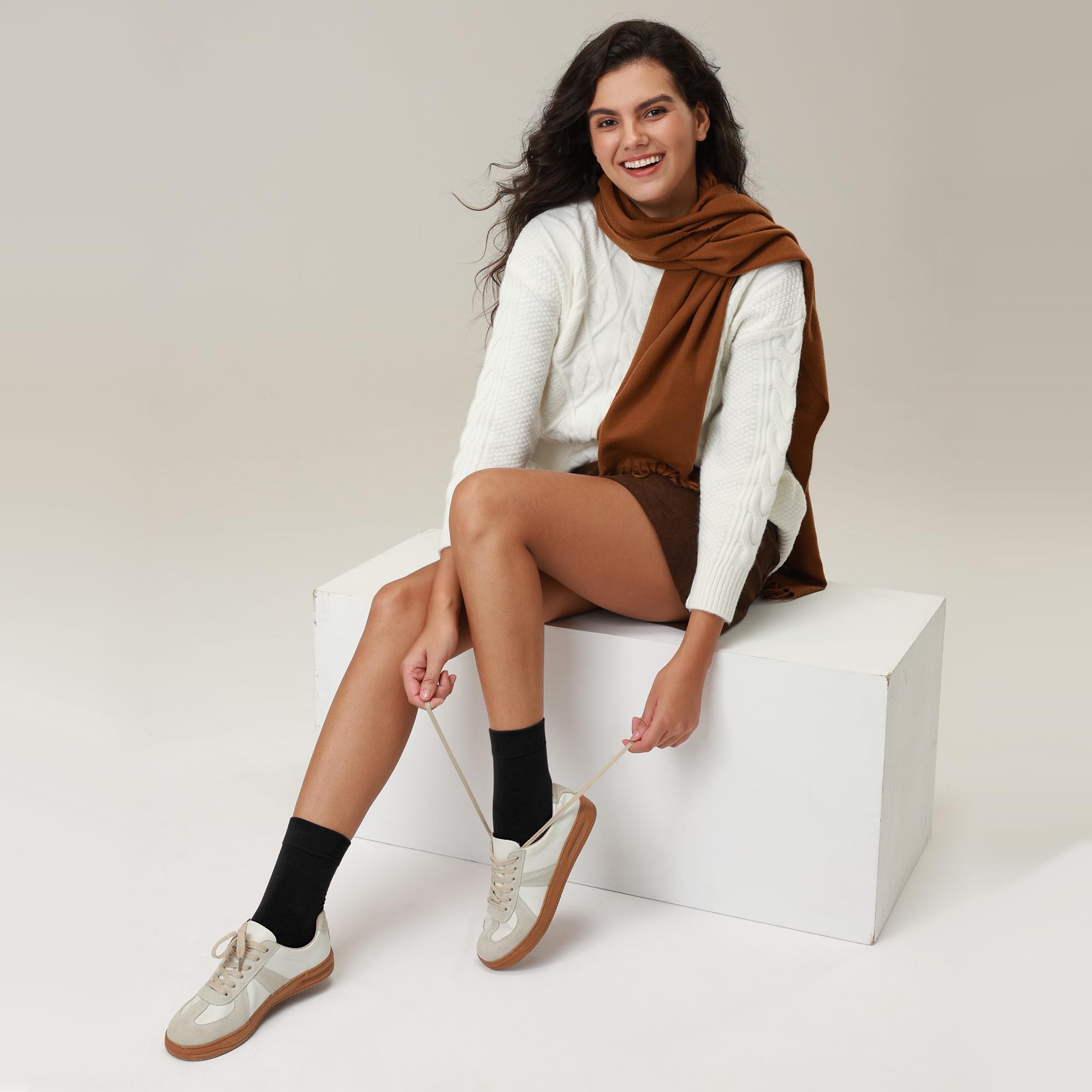 CLOSEMATE 5 Paia Calzini Donna Autunno Inverno Bianchi Morbidi Caldi in Cotone Spesso Calze di Spugna Felpato Casual Moda Comfortevole per Tempo Freddo 35-38 39-42