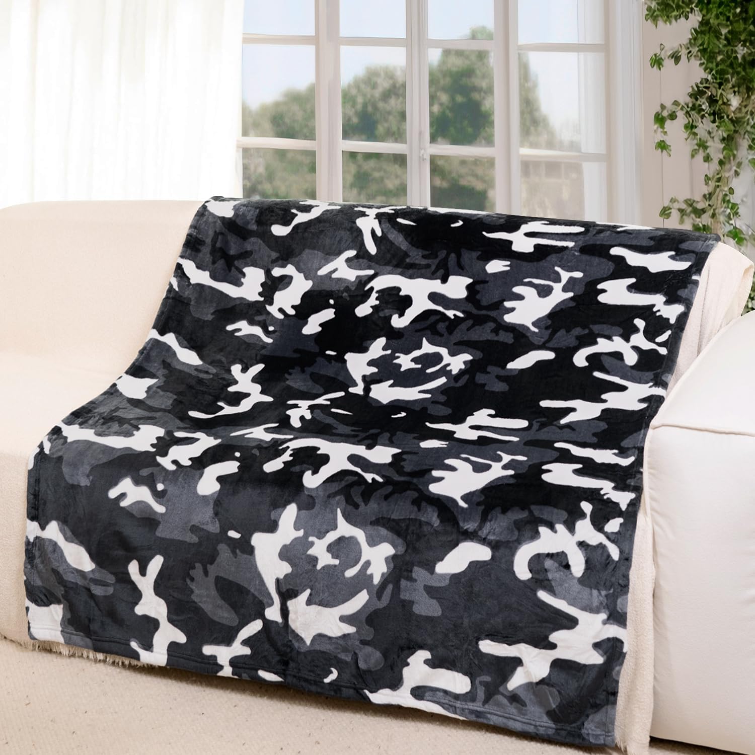 HommomH Camouflage Blanket, Black Camo Gifts for Hunting, 50"x60" - Image 2