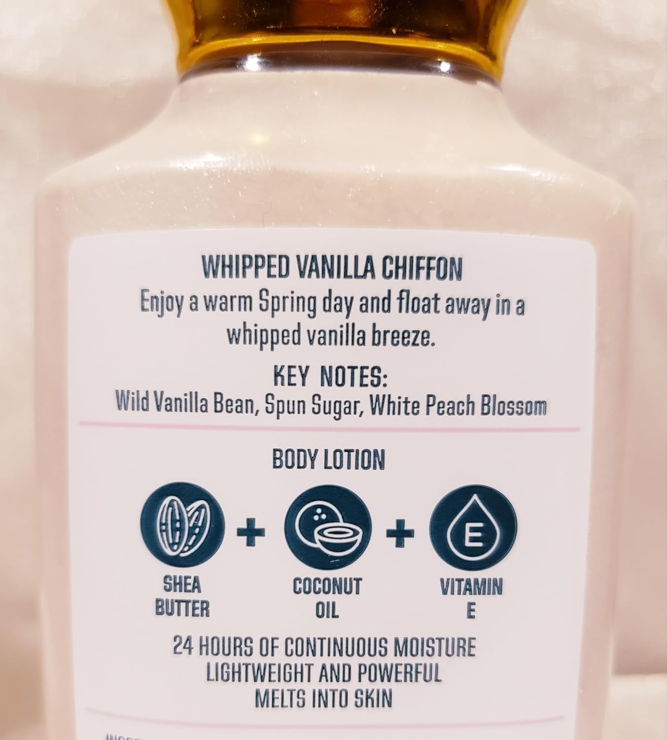 Bath and Body Works Gift Set of 10 oz Shower Gel and 8 oz Lotion (Whipped Vanilla Chiffon) Multicolor