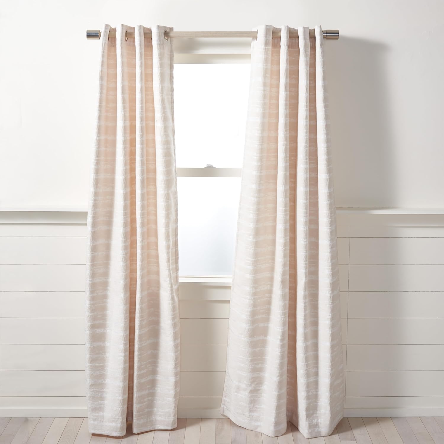 SAFAVIEH Home Collection Brynleigh Ivory 52 x 96-inch Single Panel Window Treatment Grommet Top Curtain