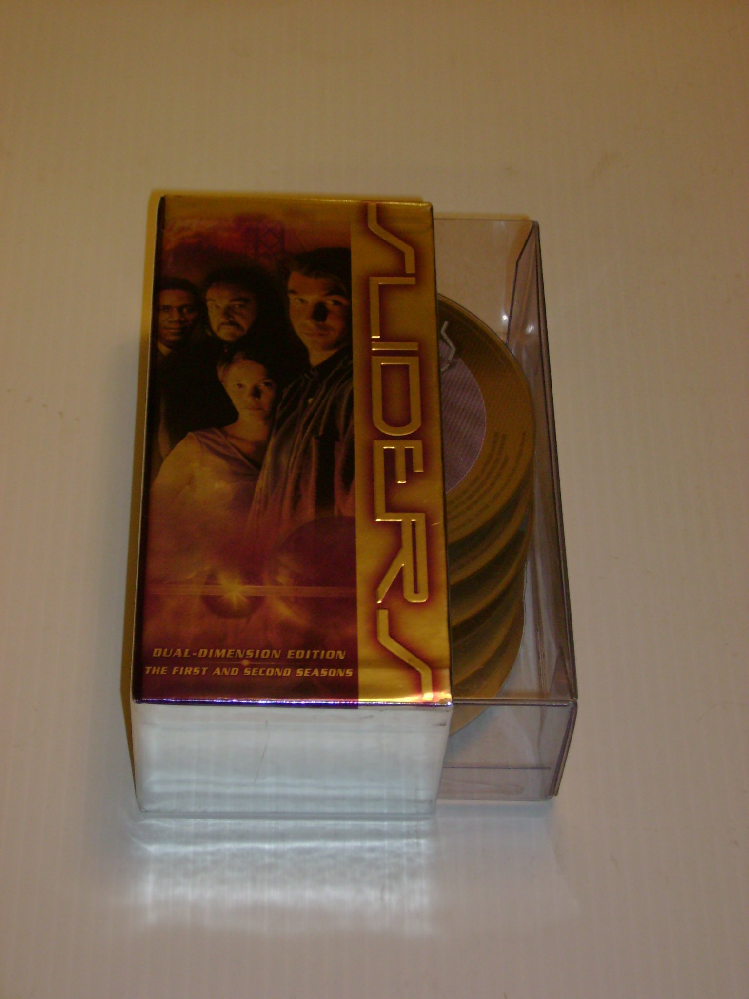 Sliders: Pack de DVD con las dos primeras temporadas, ideal para tus maratones de fin de semana