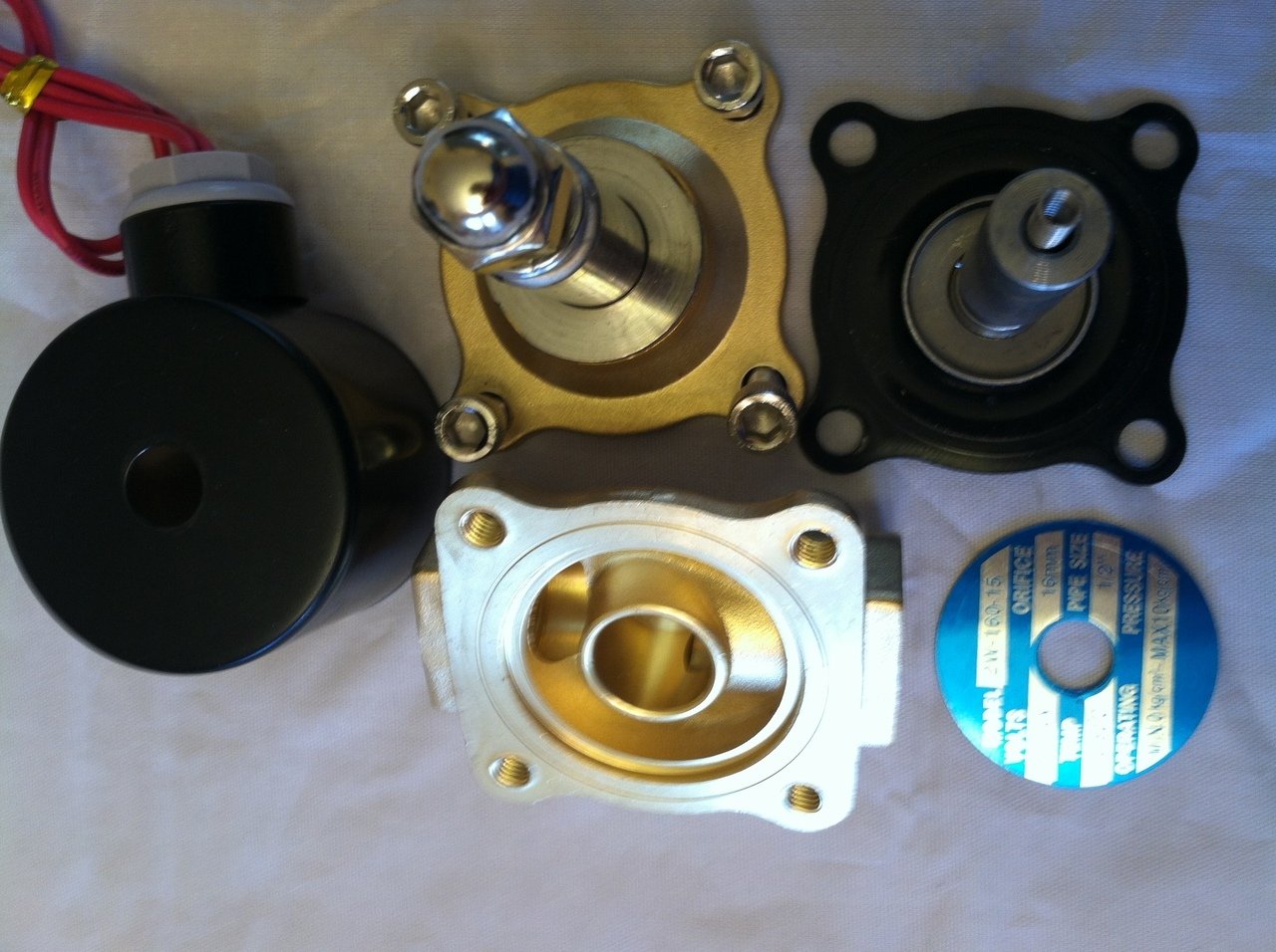 Interstate Pneumatics WRFCO2-S CO2 Flowmeter Regulator with Solenoid Valve