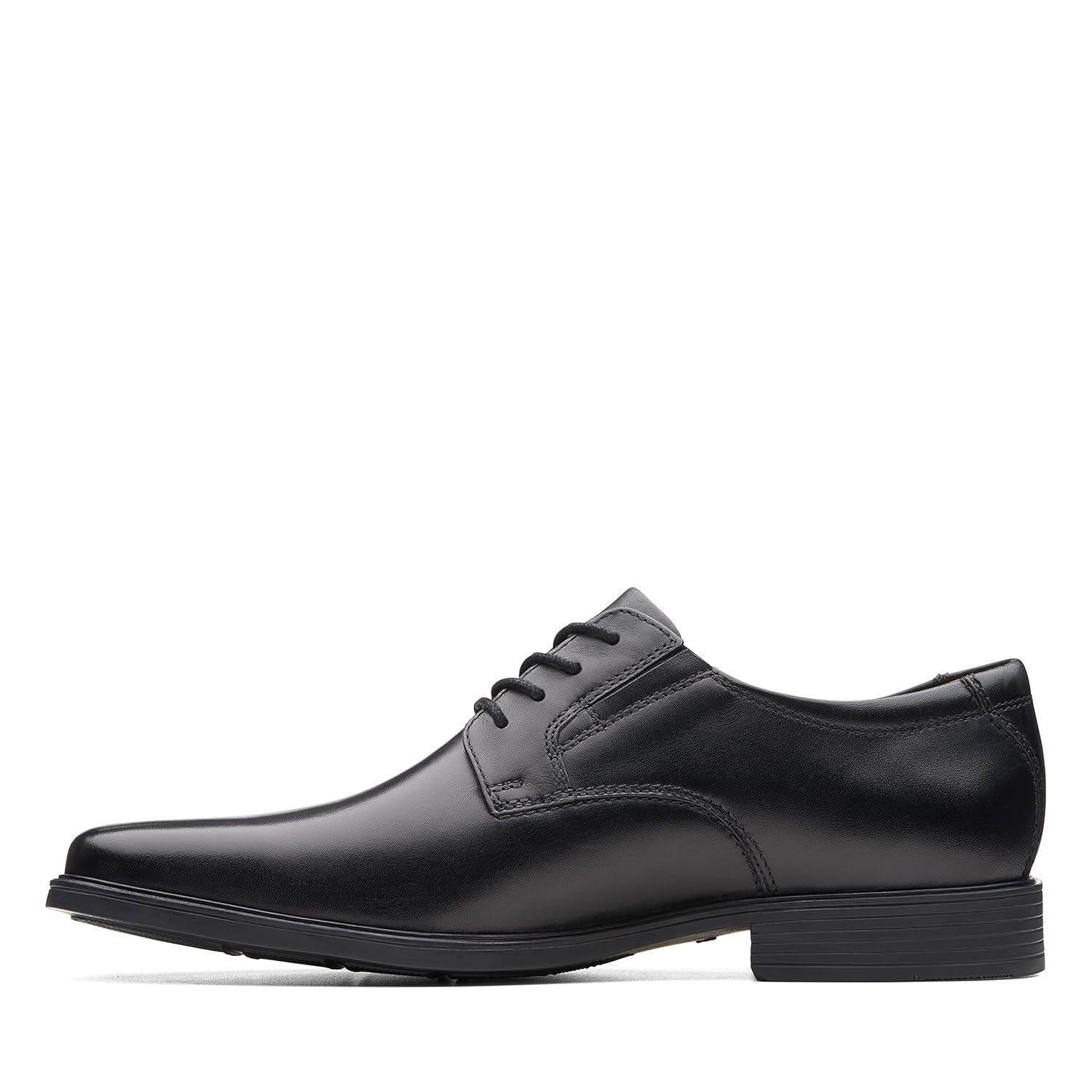 Oxford Clarks Tilden Plain Derby masculino em promoção! Veja a oferta e mais achadinhos de Sapatos 5 Hoje é o melhor dia para comprar Oxford Clarks Tilden Plain Derby masculino com aquele preço maroto! Promoção! Aproveite a oferta! 5