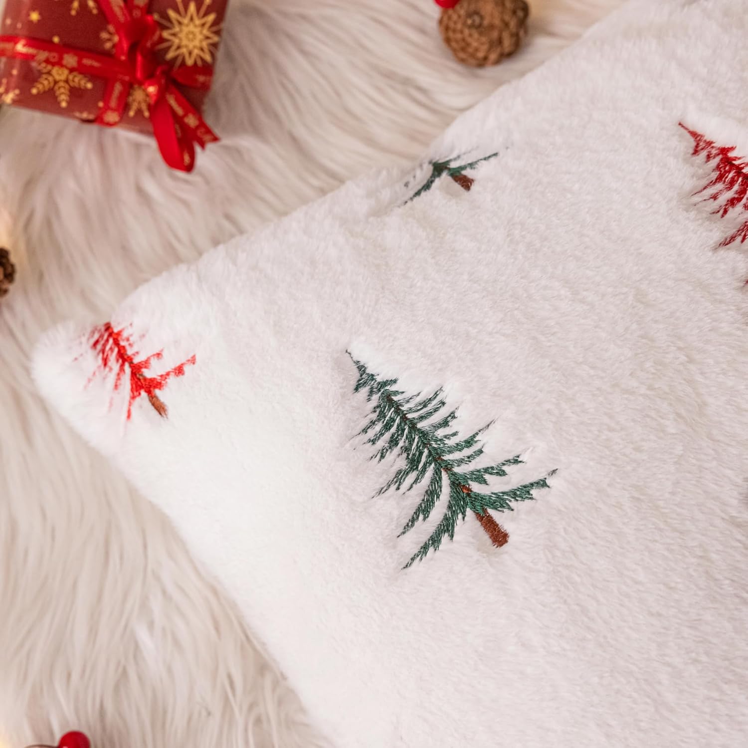 AQOTHES Christmas Tree Green Red Throw Pillow Covers 18x18, Soft Faux Fur Embroidered Throw Pillows for Couch Sofa Cushion Covers Holiday Home Decor