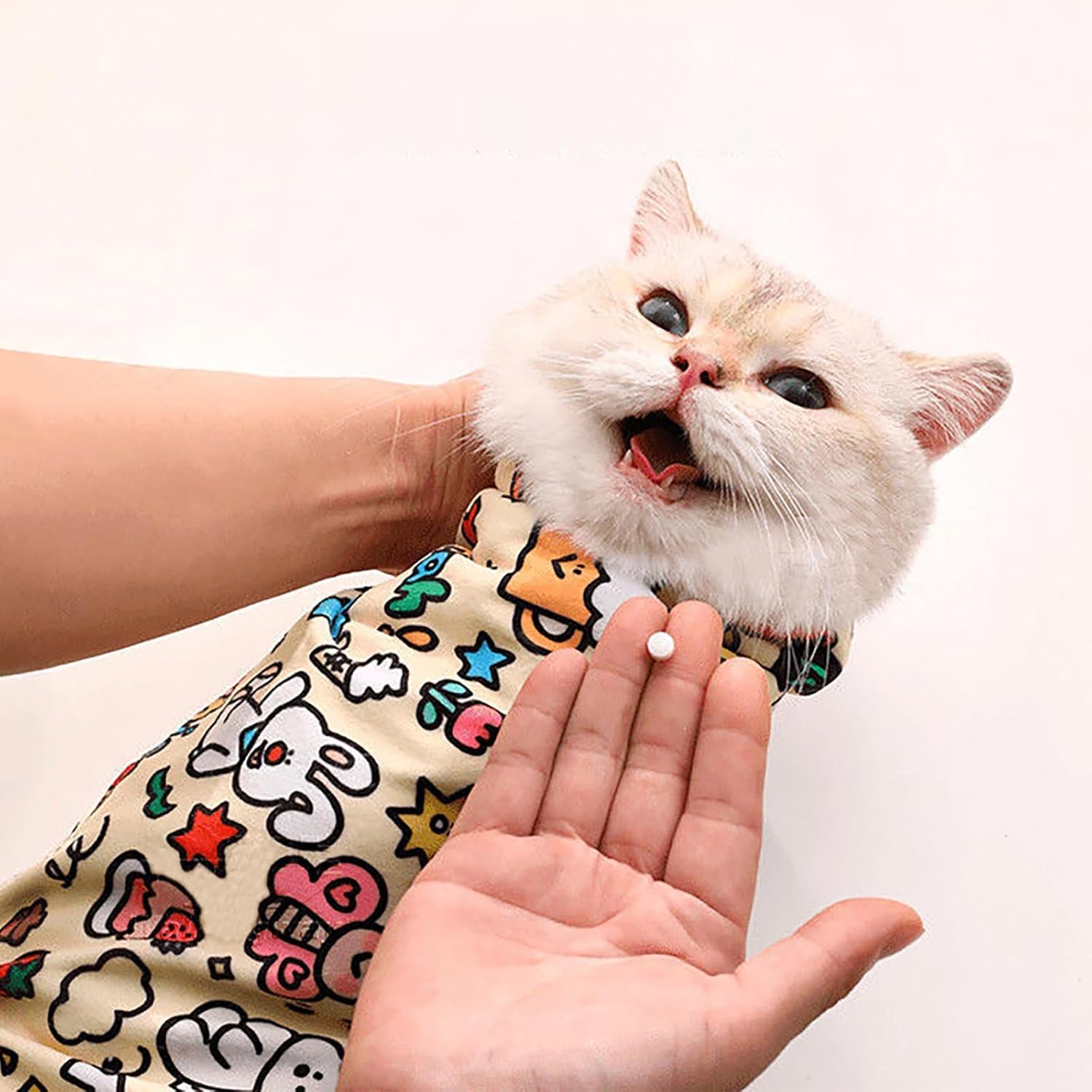 LOVELY CAVES Self Adhesive Cat Wrap Grooming Blanket (Doodle)