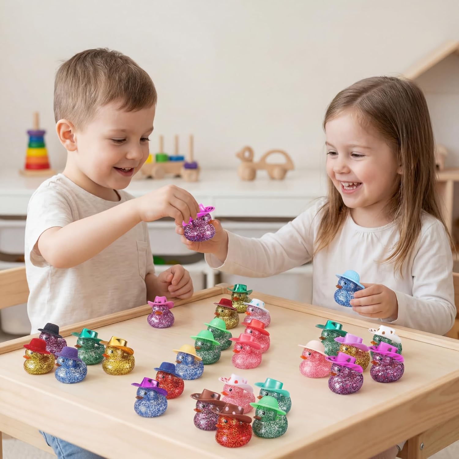 Realspring 200 Pcs Glitter Rubber in Bulk Summer Mini Rubber Ducks Bath Toy Accessories Sunglasses Necklace Hat for Baby Shower Birthday Swimming Party Gift Favor, 2 Inches