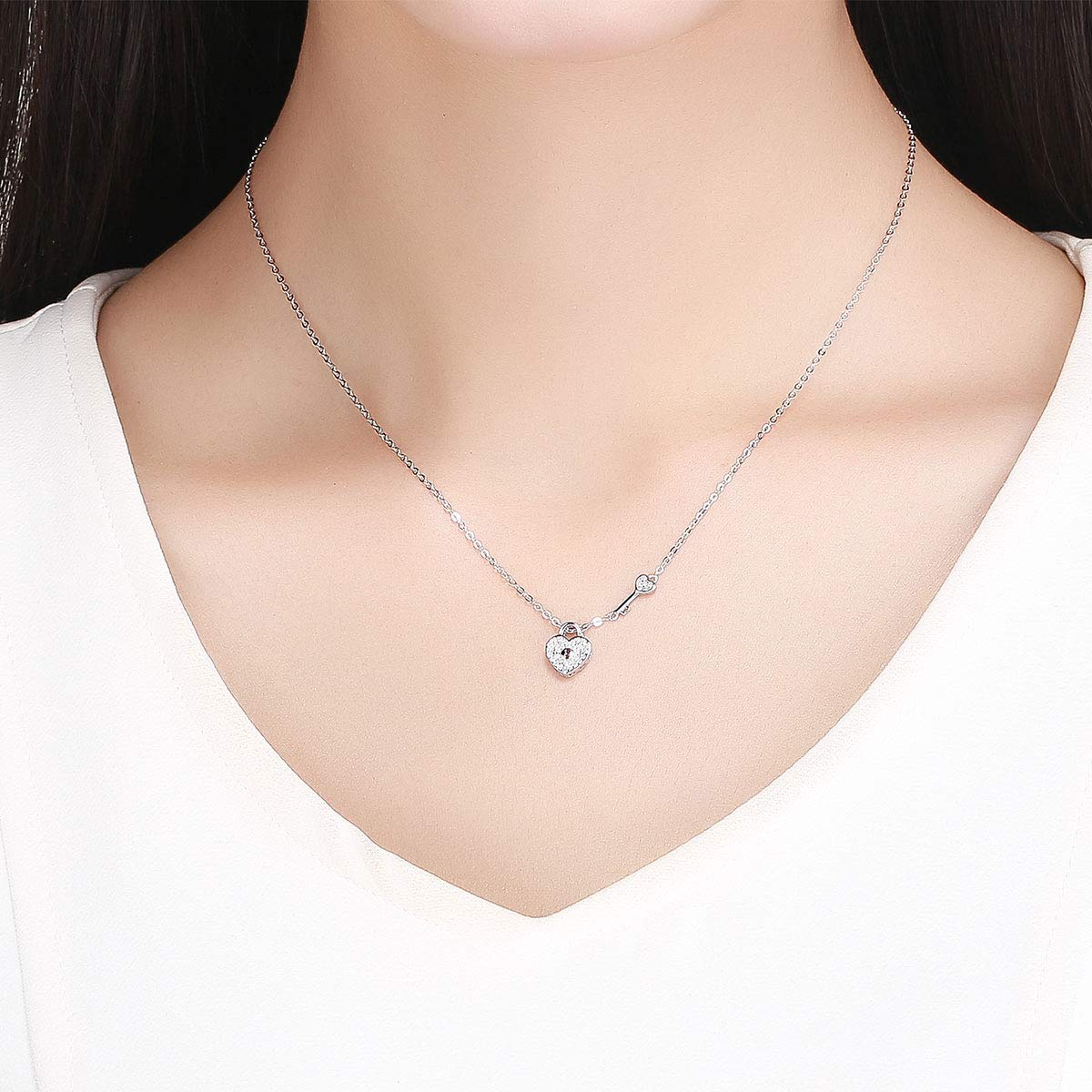 Feng Shui Deslumbrante Collar con Colgante de Amor, candado de corazón y Llave, Collar con Colgante de circonita, Collar con Colgante de Amor para Mujeres y niñas