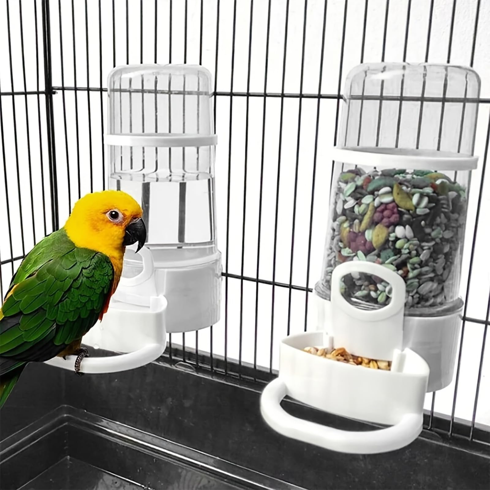 Dispensador de agua para pájaros, 2 botellas automáticas para jaula, dispensador de alimentos para loros, comedero para loros, accesorios para periquitos, cacatúas (blanco, 415 ml)