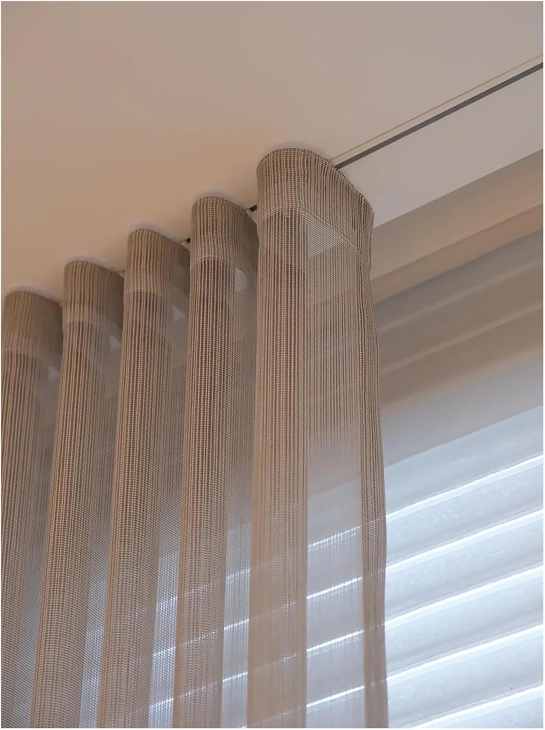 White Aluminium Hidden Curtain Track System - Thin Ceiling Fix Recessed Rail for Seamless Room Dividers, Complete Kit for Embedded Installation, Ideal for Modern Interiors