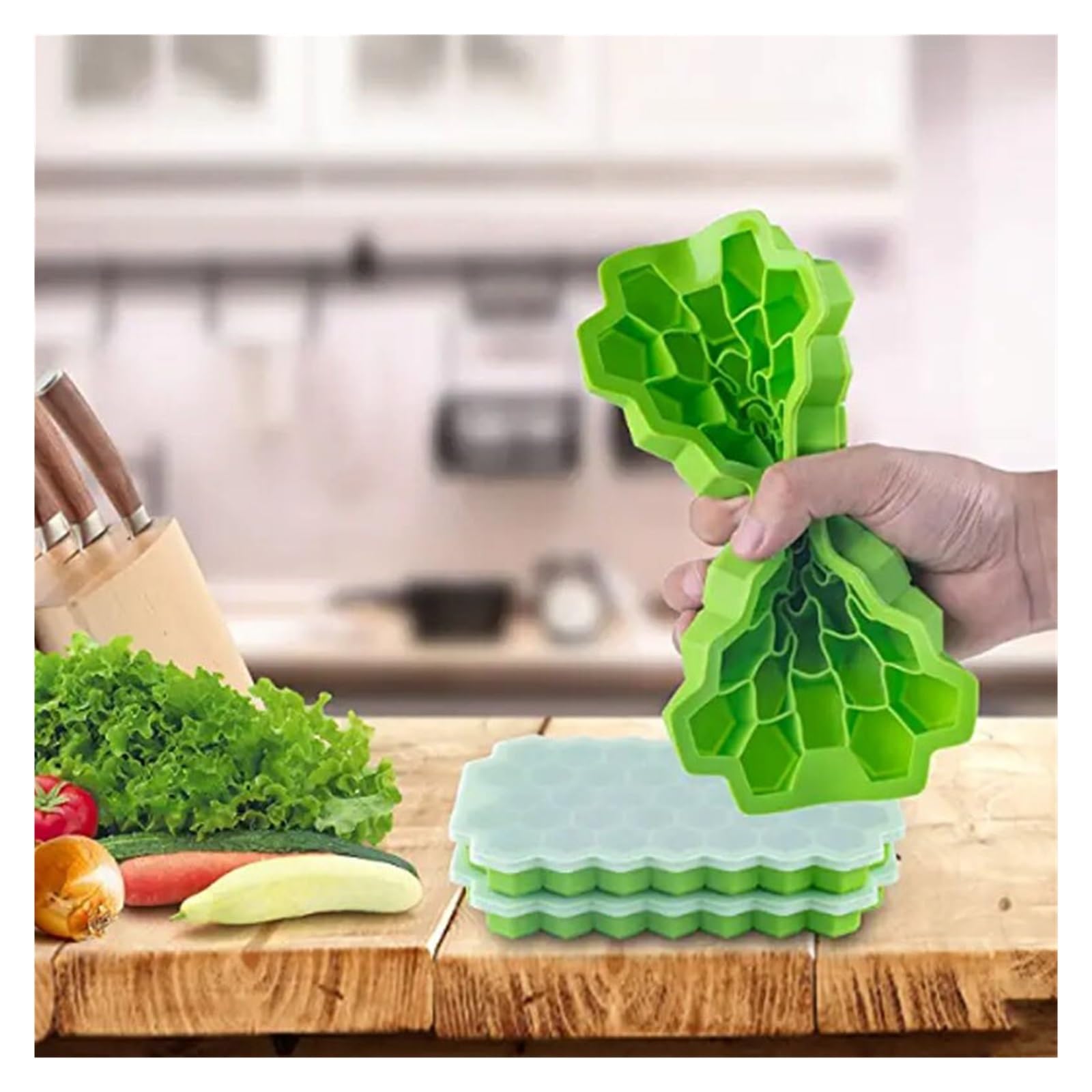 Vassoio per cubetti di Ghiaccio 37 cavità a Nido d'Ape Creatore Creativo Vassoi riutilizzabili Stampo in Silicone Stampo per Ghiaccio Senza BPA con coperchi Rimovibili (Color : LightblueWithCover)