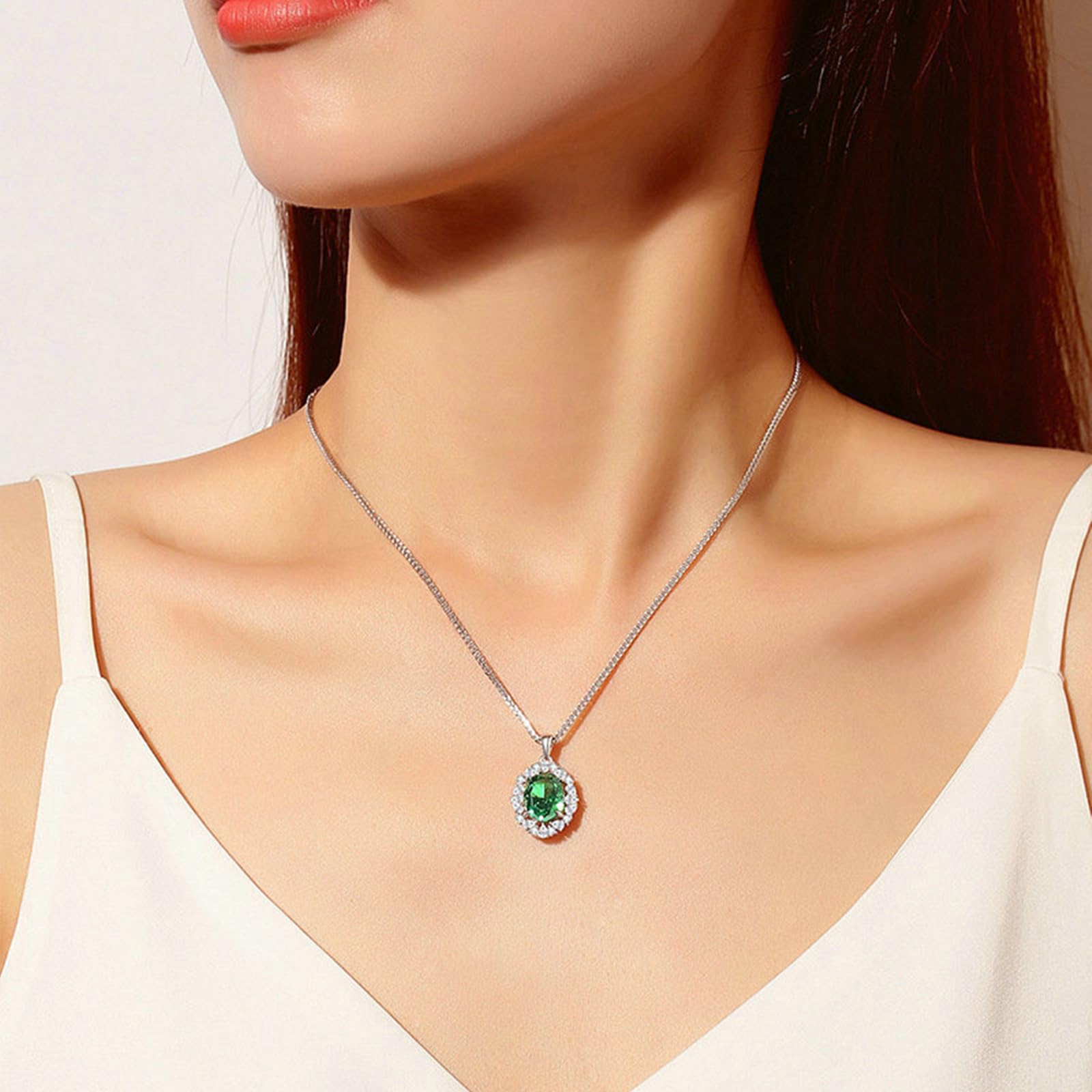 Collar de oro de 9/14/18 quilates para mujer, collar con colgante de flor con moissanita esmeralda ovalada creada en laboratorio de 9 x 11 mm, oro real