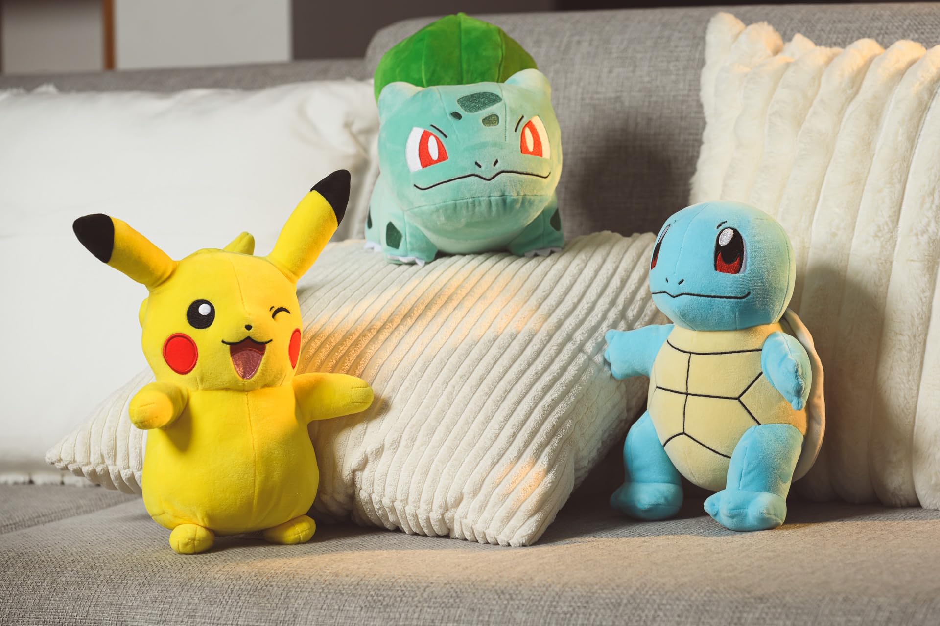 Bandai - Pokémon – Plüschtier Bisasam 30 cm – Plüschtier Pokémon sehr weich – JW3112