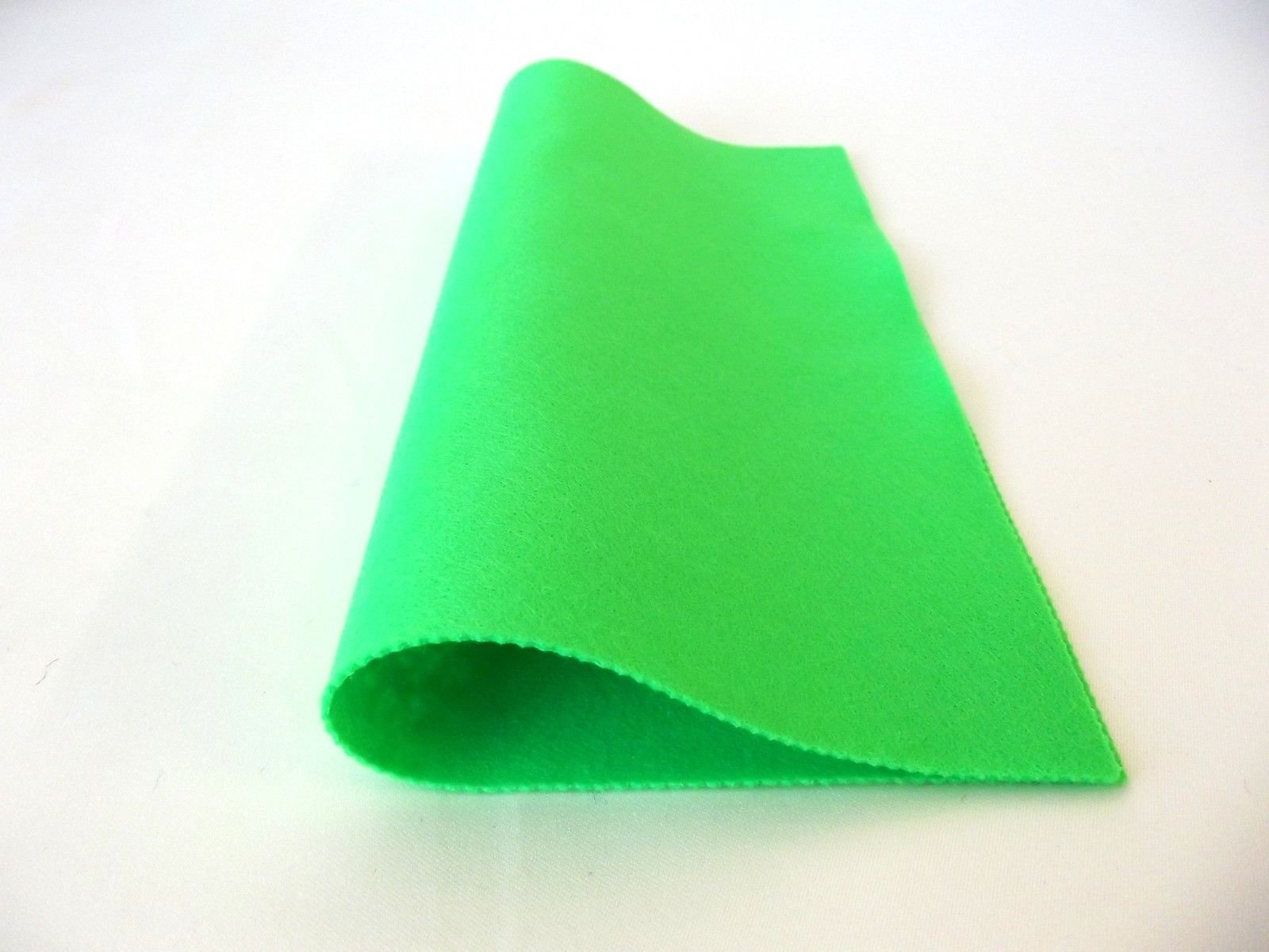 Feutrine loisirs créatifs vert vif tissu poker acrylique au mètre