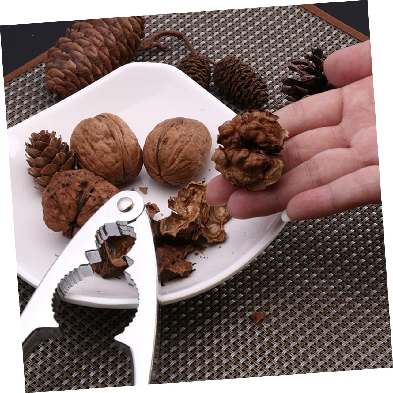 Ciieeo Multifunctional Walnut Clip Nutcracker Tool Portable Nut Opener for Easy Shelling Design for Quick Nut Crushing for Home Use
