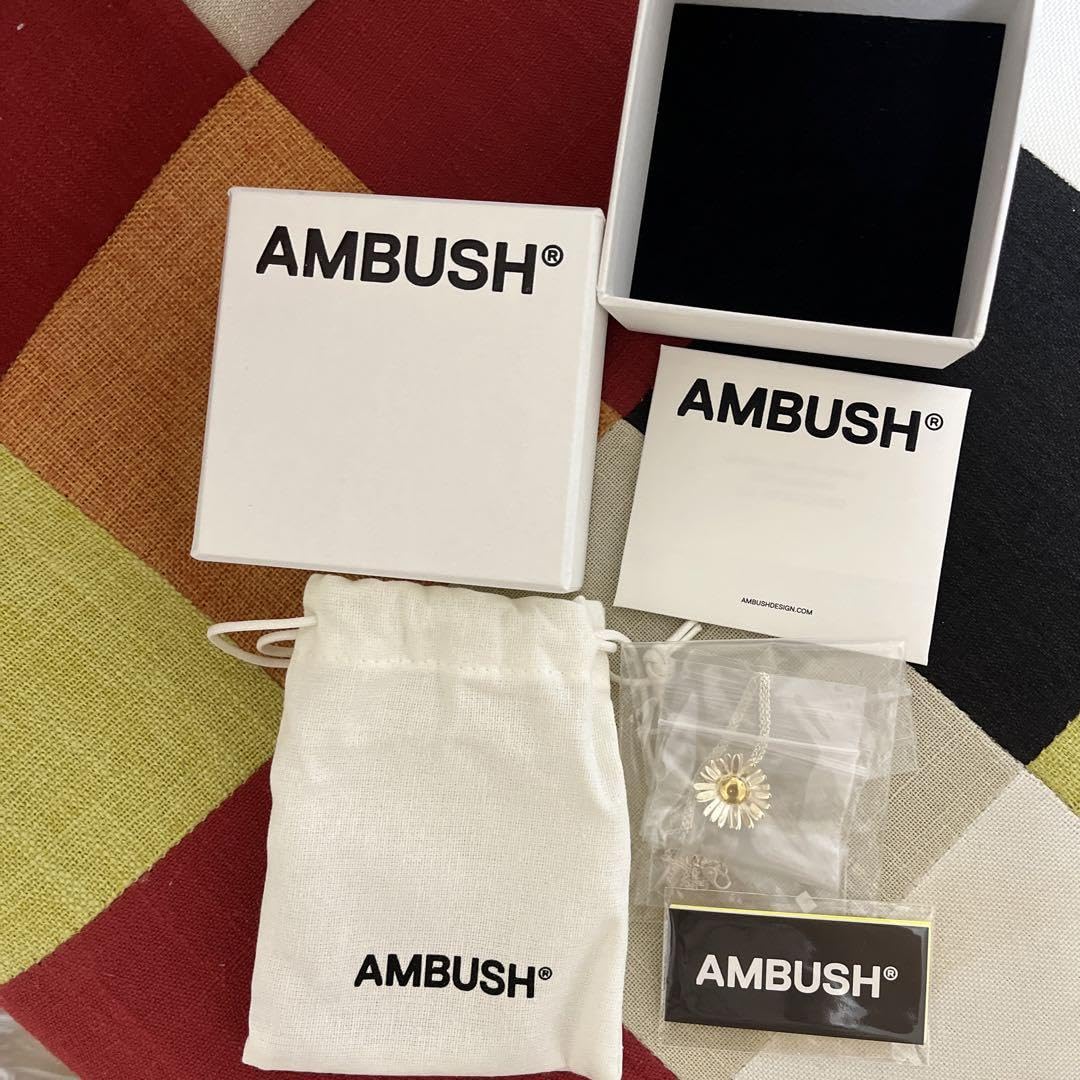 ambush デイジー　ネックレス　win BrightWin Amazon.co.jp: ambush デイジー ネックレス win BrightWin