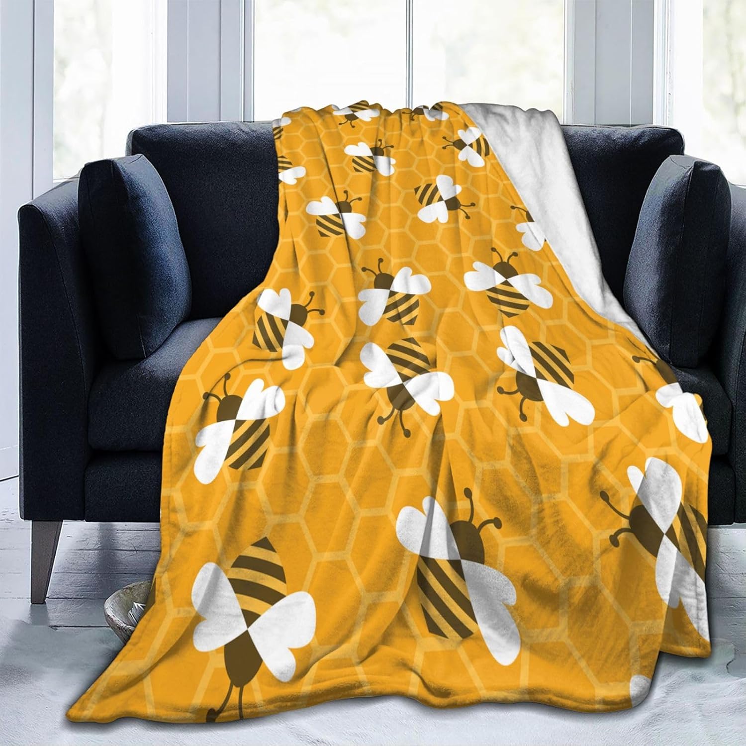Bee Throw Blanket Soft Travel Blanket Lightweight Outdoor Blankets Warm Blanket All Seasons Fluffy Flannel Blanket for Sofa Couch Bed (80"x60")