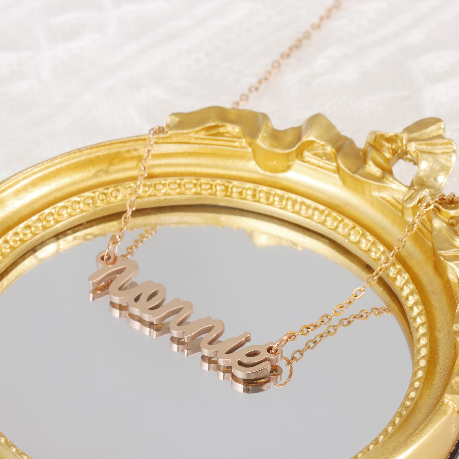 HUTIMY Nonnie Gift Necklace for Grandma Women Rose Gold Nonnies Mothers Day Ornament Best Nonnie ever Gifts