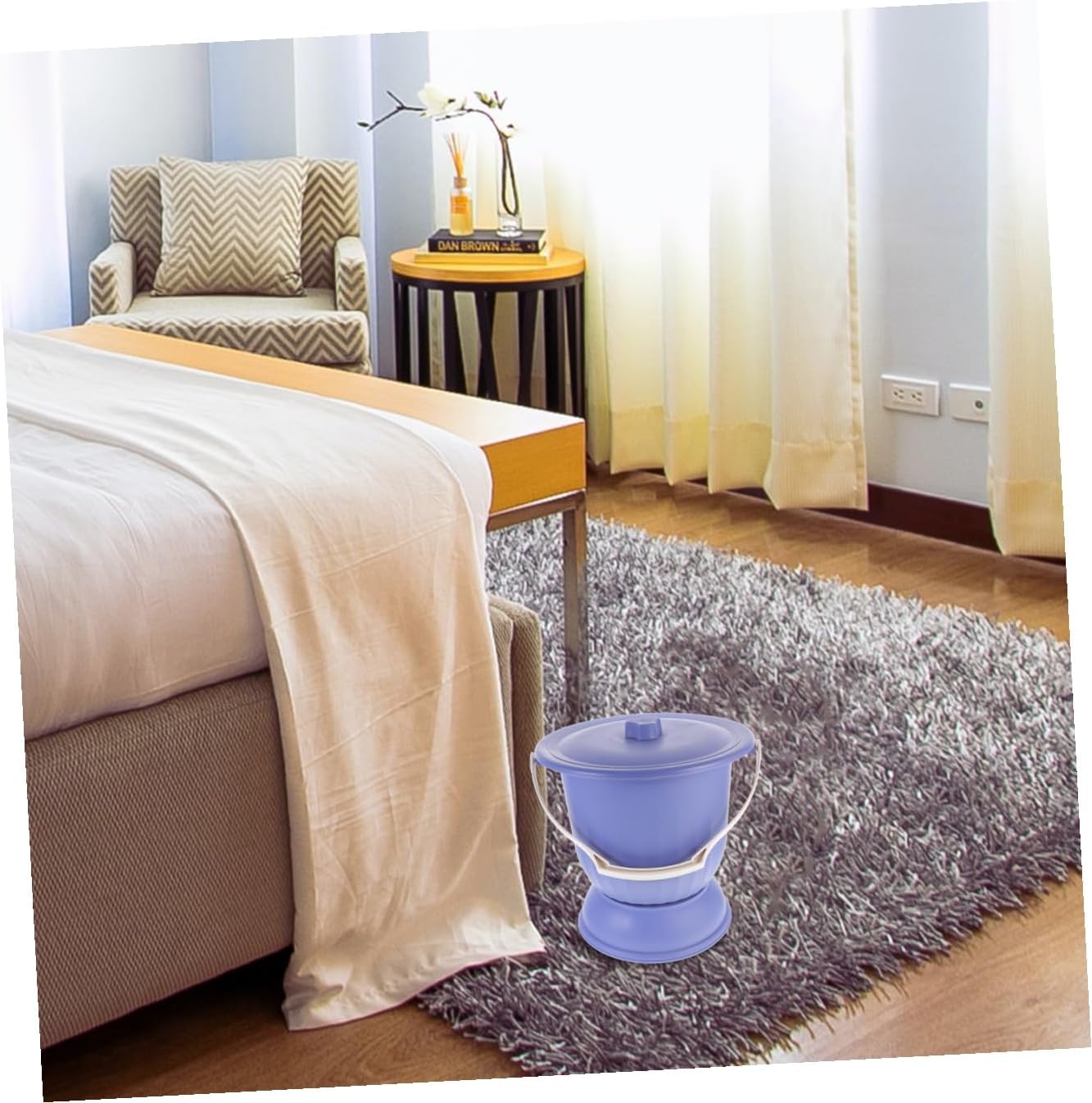 High Foot Odorless Urinal Lid Portable Night Urine Pot for Adults and Children Household Bed Pan Random Color