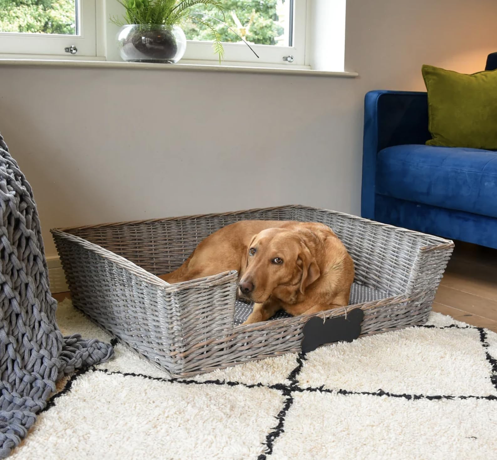 Home Deco London Extra Large Grey Wicker Dog Basket with Padded Bed