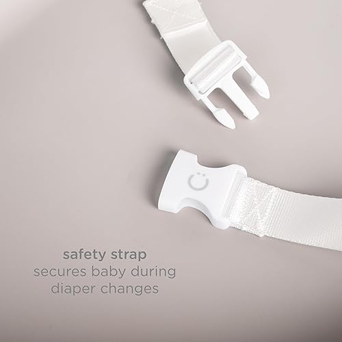 Miniatura 6 de Ubbi Cambiador para bebé, fácil de limpiar con base desmontable, ligera, espuma impermeable, incluye correa de seguridad y pies antideslizantes,
