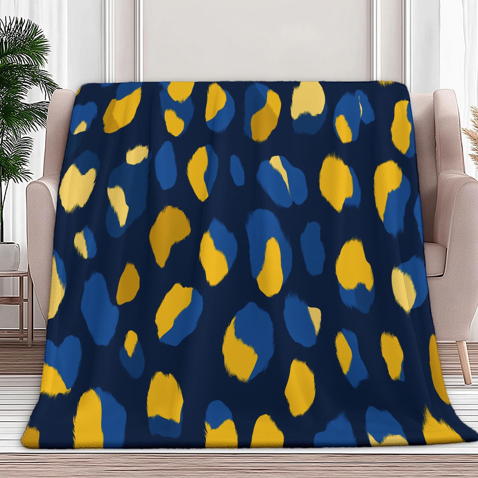 Plaid peluche grand chaud doux motif léopard jaune pour éliminer le froid du lit