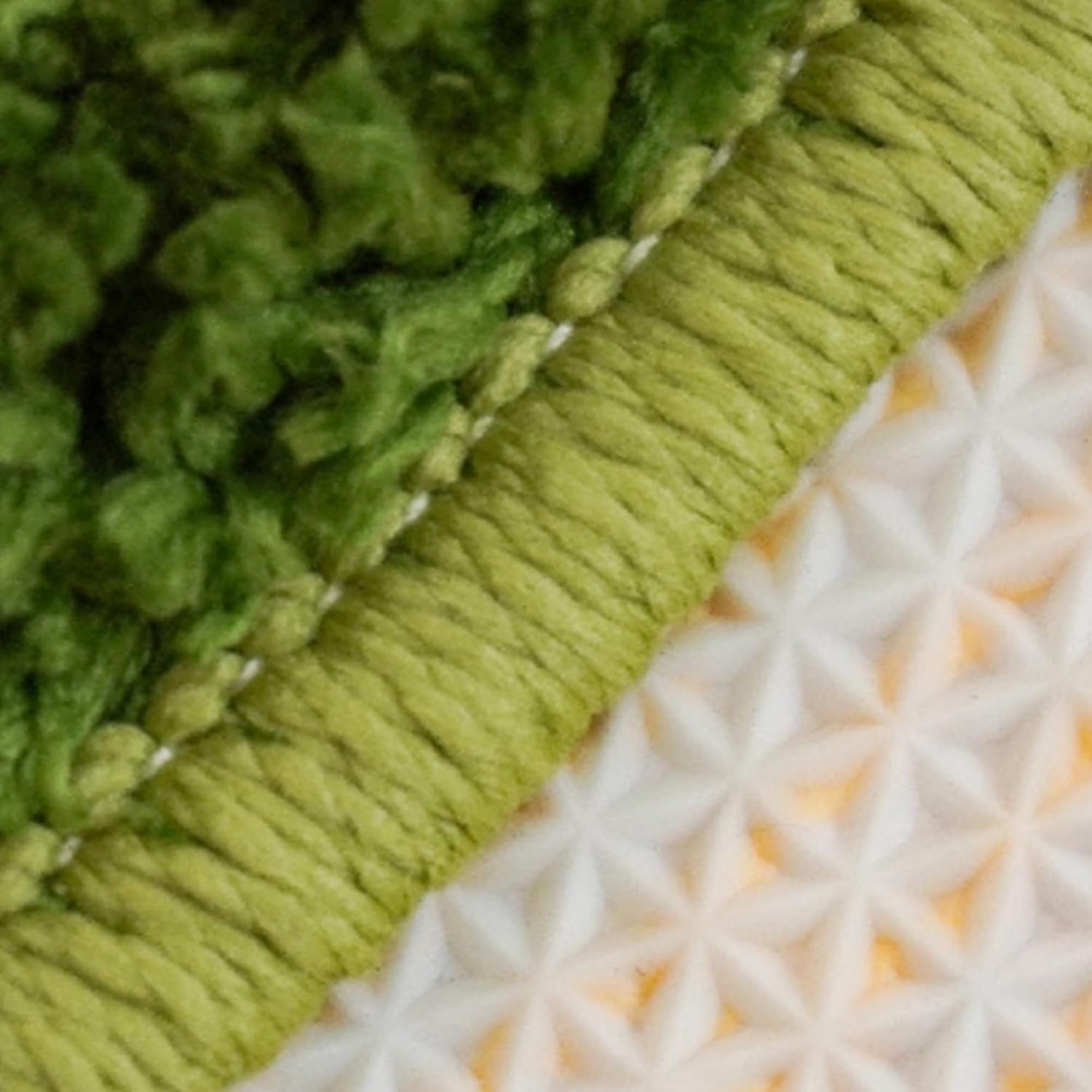 Soft Washable Moss Bathroom Rug Forest Green Shaggy Bath Mat Non Slip, Quick Dry Absorbent Washable Carpet for Shower Floor, Bedroom 23.6" x 45.2"