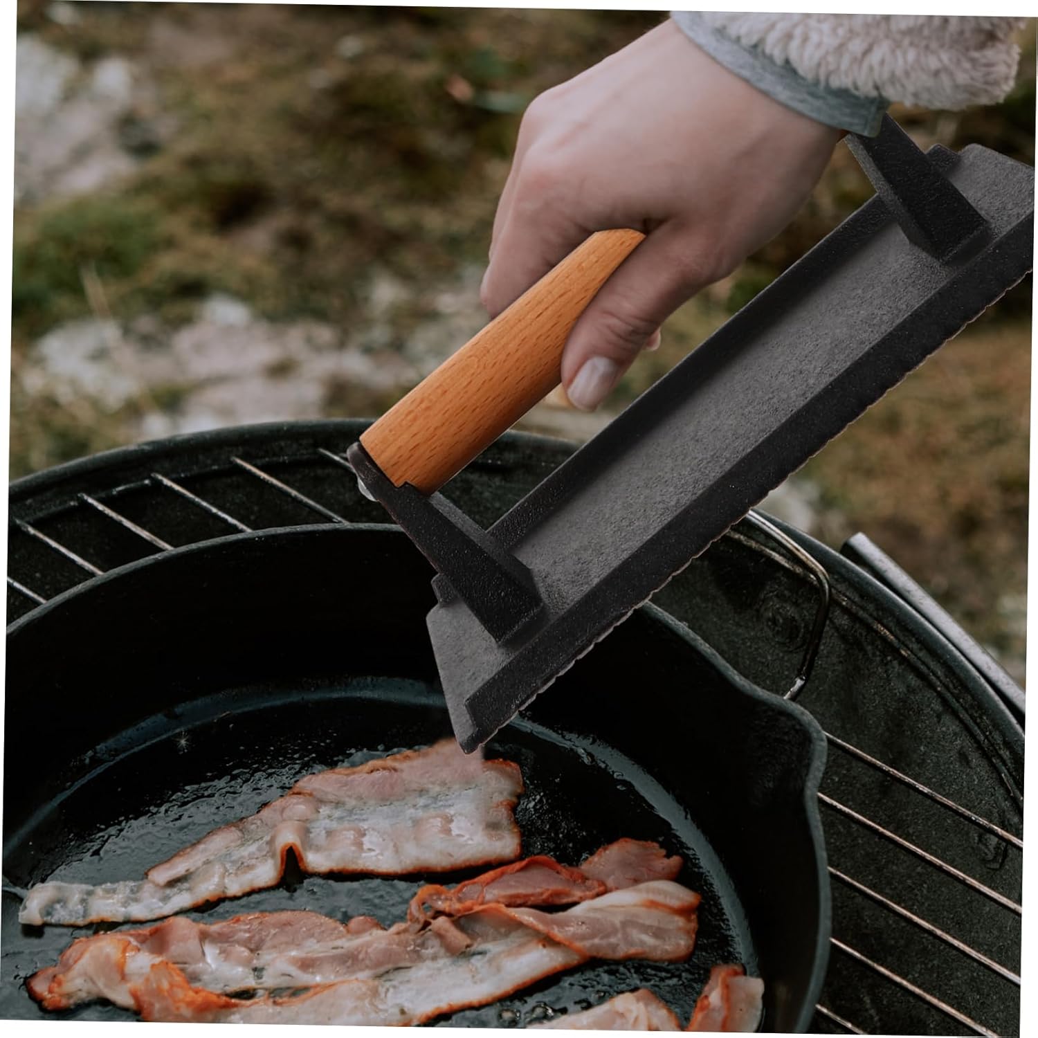 UPKOCH 1pc Cast Steak Press Handle Heavy Duty BBQ Grill Plate for Healthy Cooking Non-Stick Design Portable for Outdoor Grilling and Searing