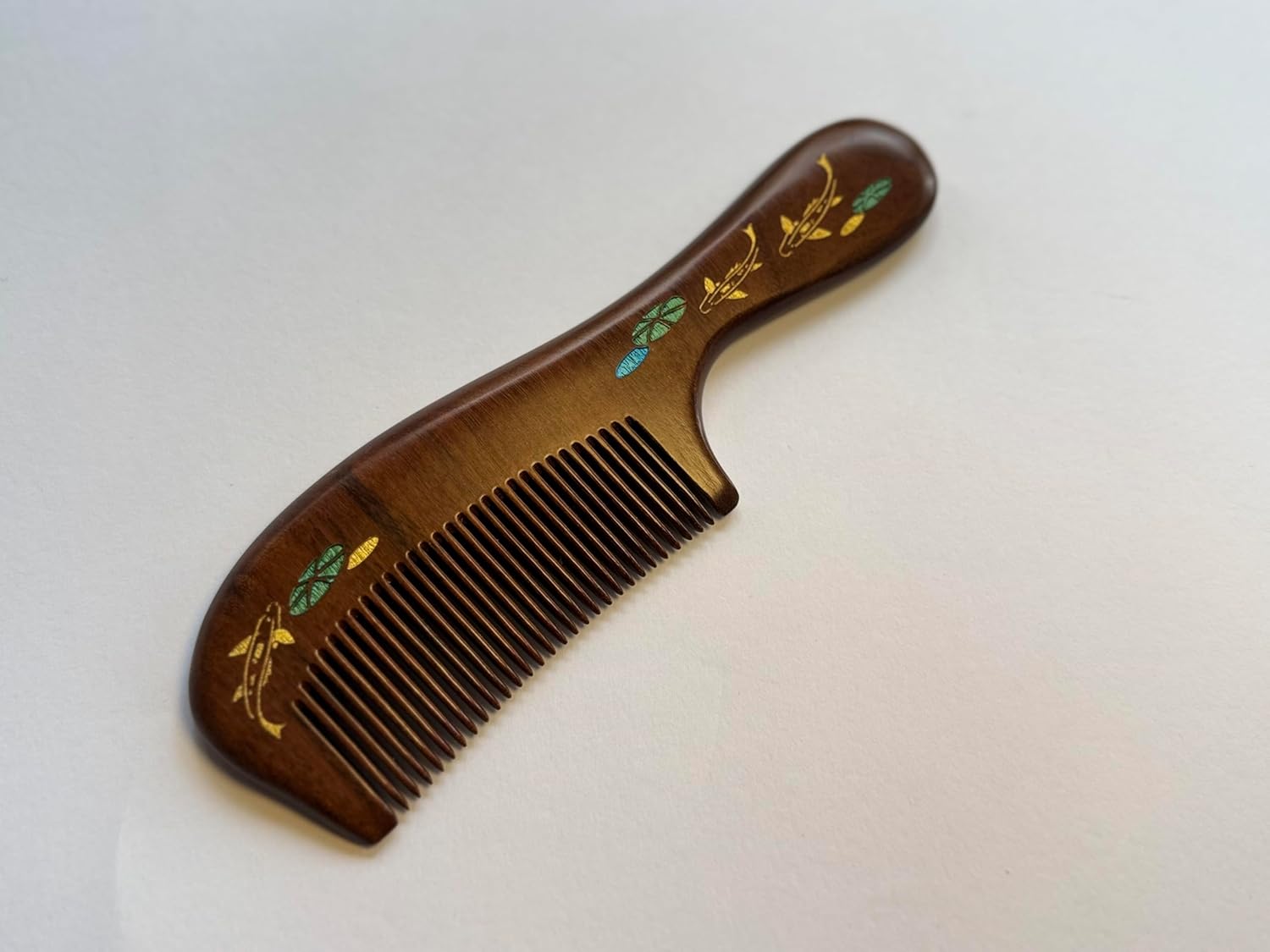 Handmade wooden hair comb, natural sandalwood comb, anti-static wooden combs, with sandalwood fragrance, good for hair growth, suitable for ladies and girls. (handle comb)