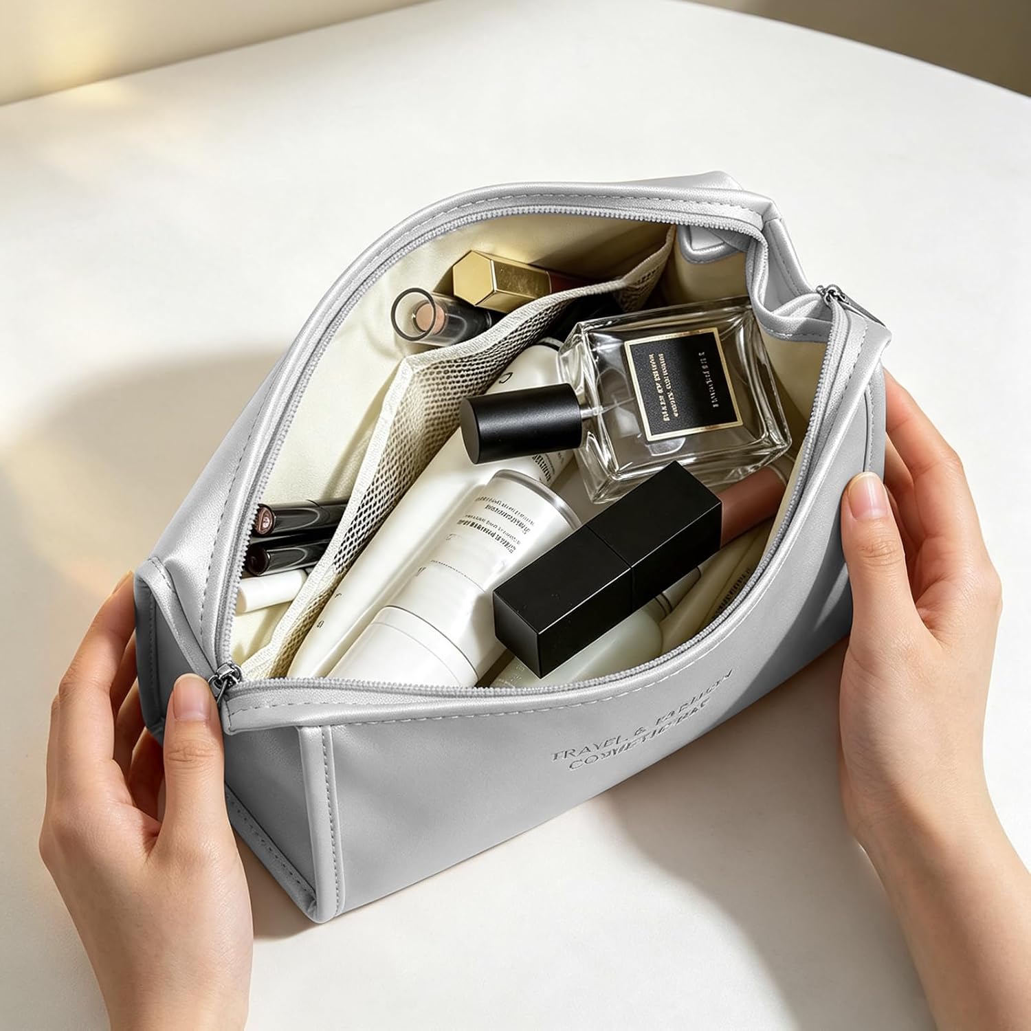 HUA ANGEL PU Cosmetic Bag, Waterproof Travel Makeup Bag, Portable Zipper Makeup Pouch for Toiletries, Lipsticks, and Brushes image 5
