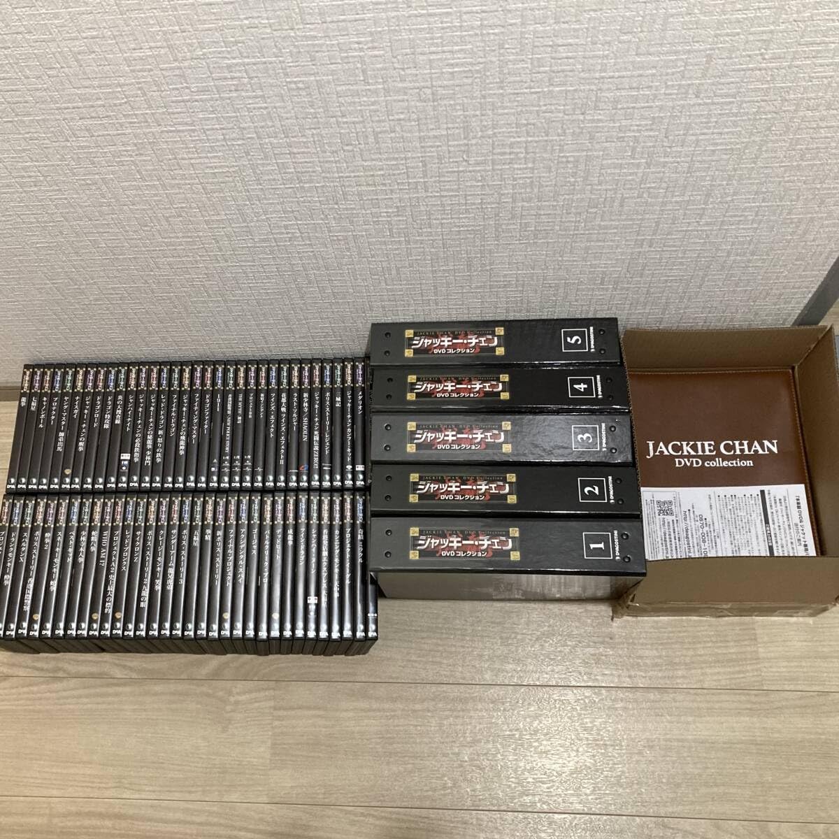 Amazon.co.jp: ジャッキーチェン DVDコレクション全66巻ケース付きフル  