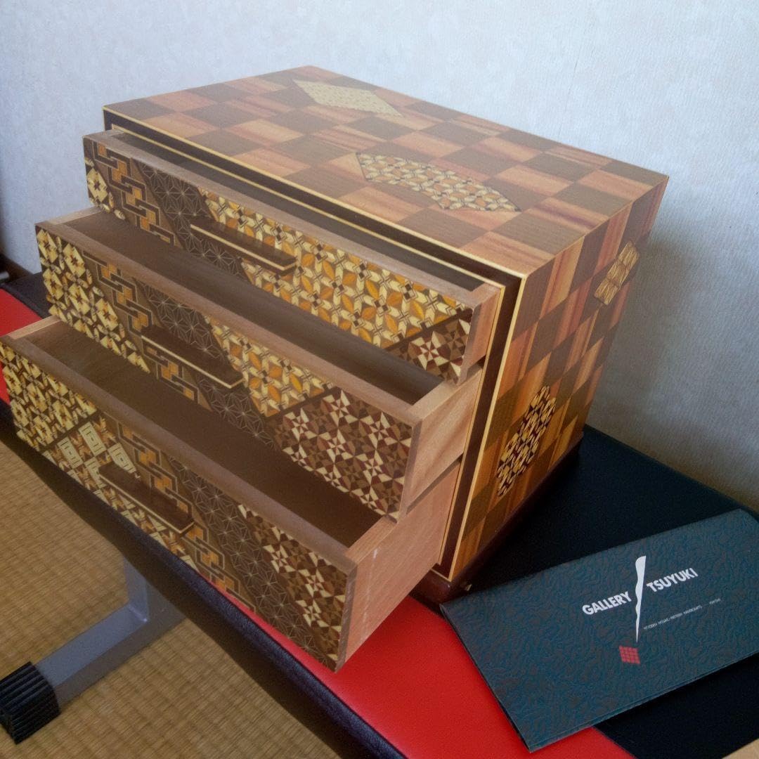 寄木細工 Yosegi-zaiku 秘密箱 4寸14回仕掛け 箱根伝統工芸品 |