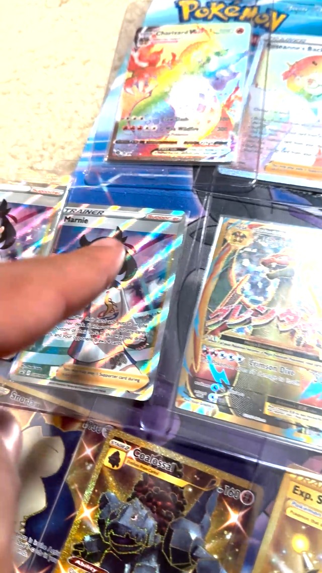 Watch 36 Pack Brilliant Stars Booster Box! on Amazon Live