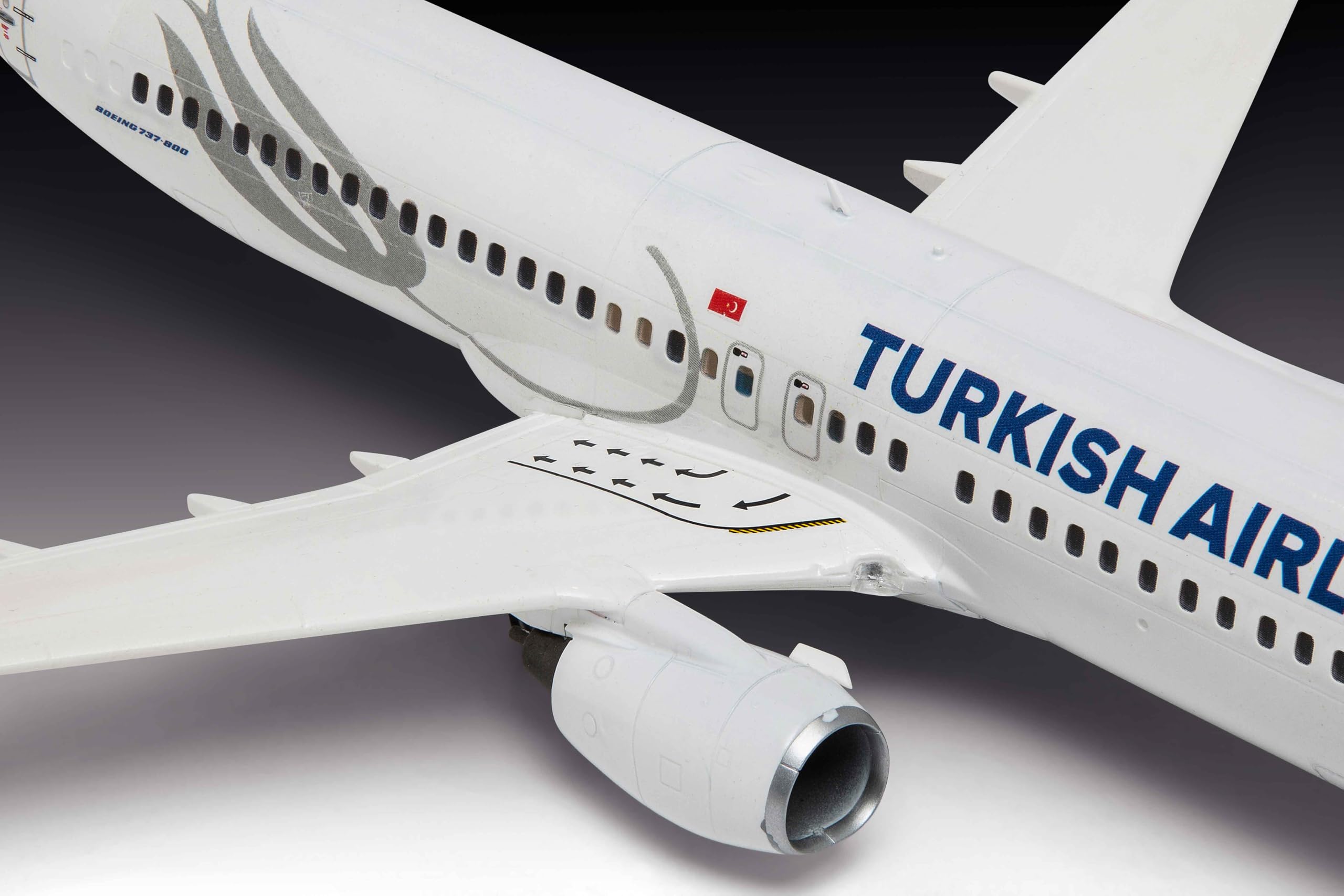 Amazon.co.jp: ドイツレベル 1/144 ボーイング 737-800 トルコ航空