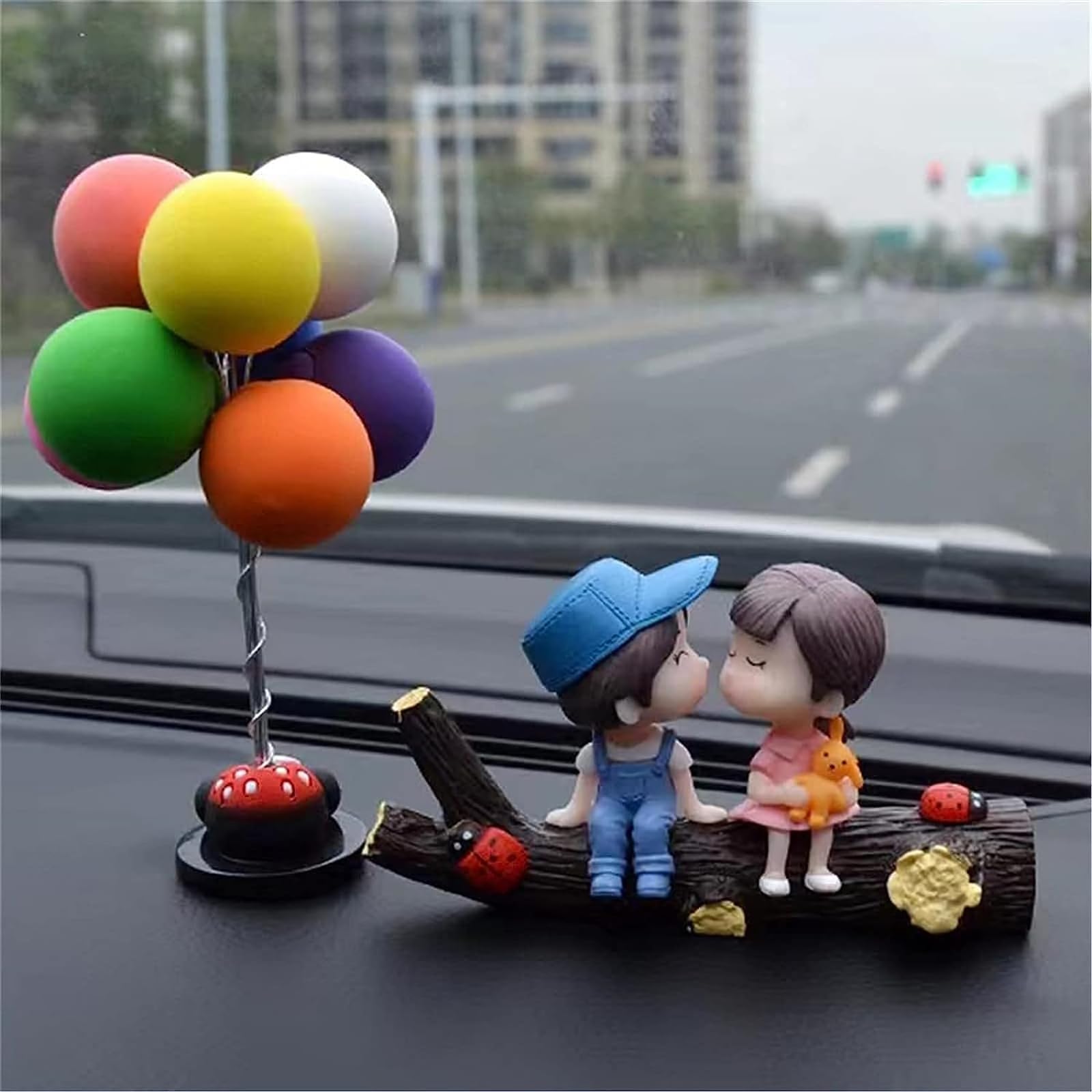 MEONFY Couple Cute Ornaments for Car, Car Decoration Cute Cartoon Couples Action Figure Figurines, Auto Interior Decoration Cute Couple, Car Interior Ornament (1 Pair+1 Balloon #1)