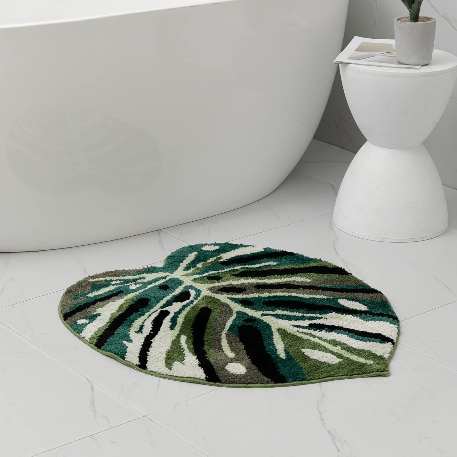 Snugtown Cute Absorbent Bath Mat for Bathroom, Non Slip Soft Green Leaf Shaped Bath Rug, 28” x 31”