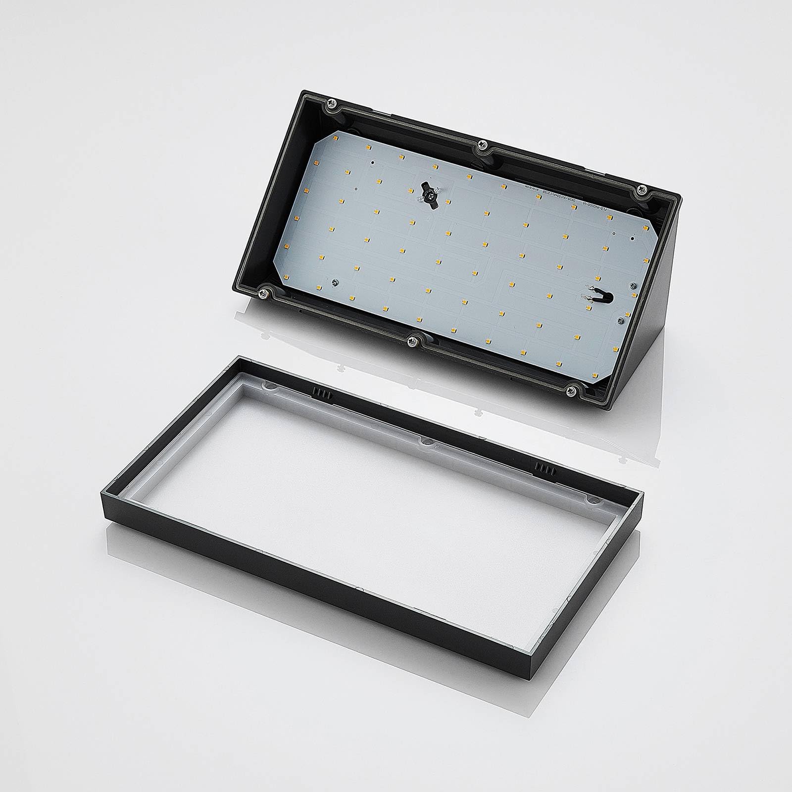 Lindby Applique LED da esterni (Moderno) colore Nero, lampadina inclusa applique lampada outdoor per facciata/parete terrazzo e