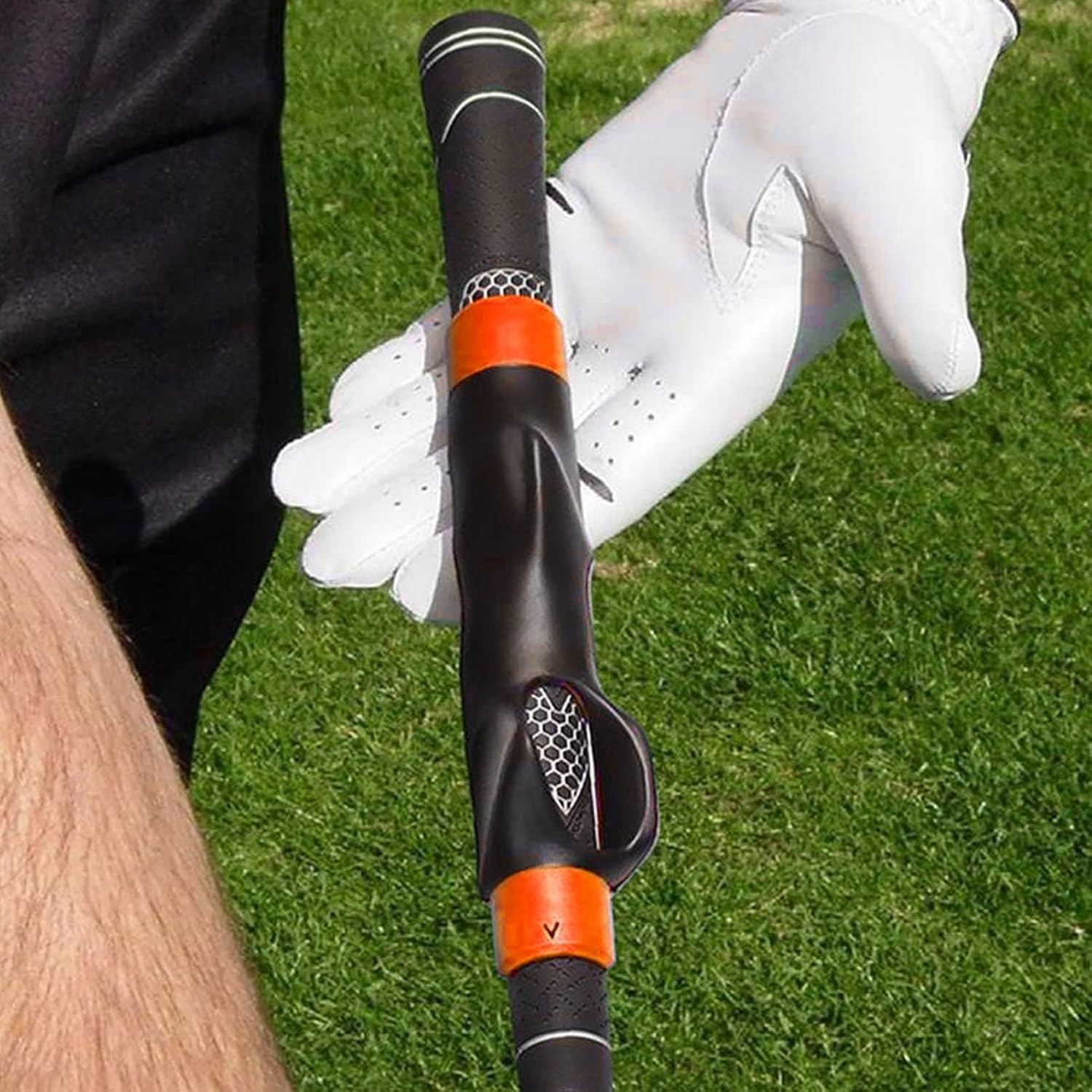 Club Grip Trainer, Kids Beginners Improve Hand Position Train Attachment Swing Corrector Right Hand Club Grip Trainer for Improving Hand Positioning